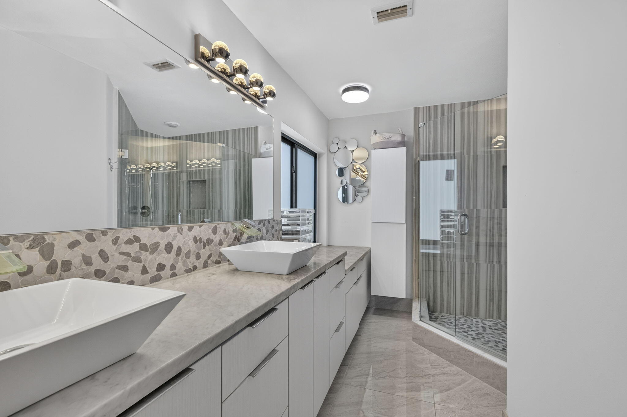 NEW ORLEANS LAKESITES - Residential