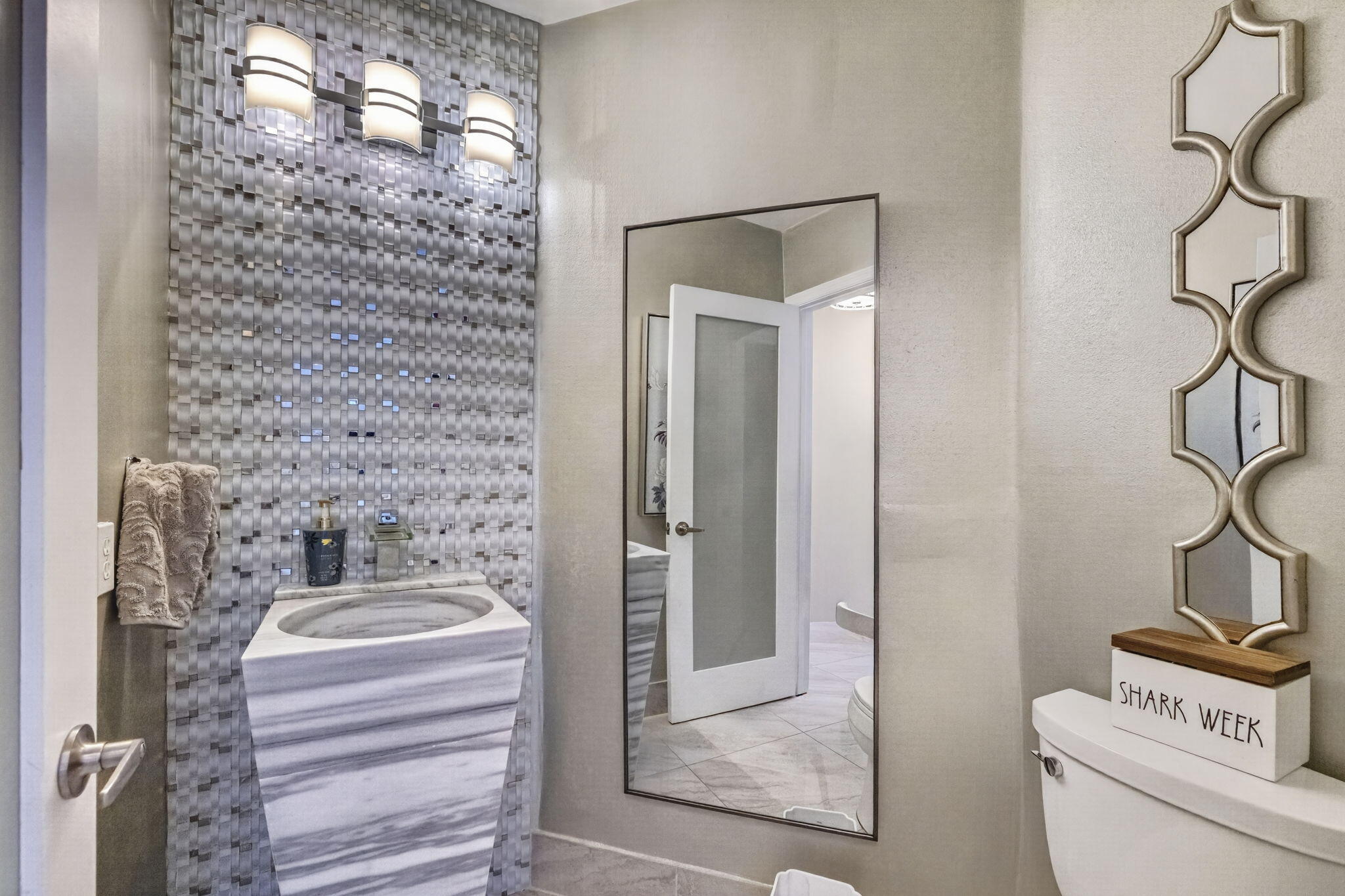 NEW ORLEANS LAKESITES - Residential