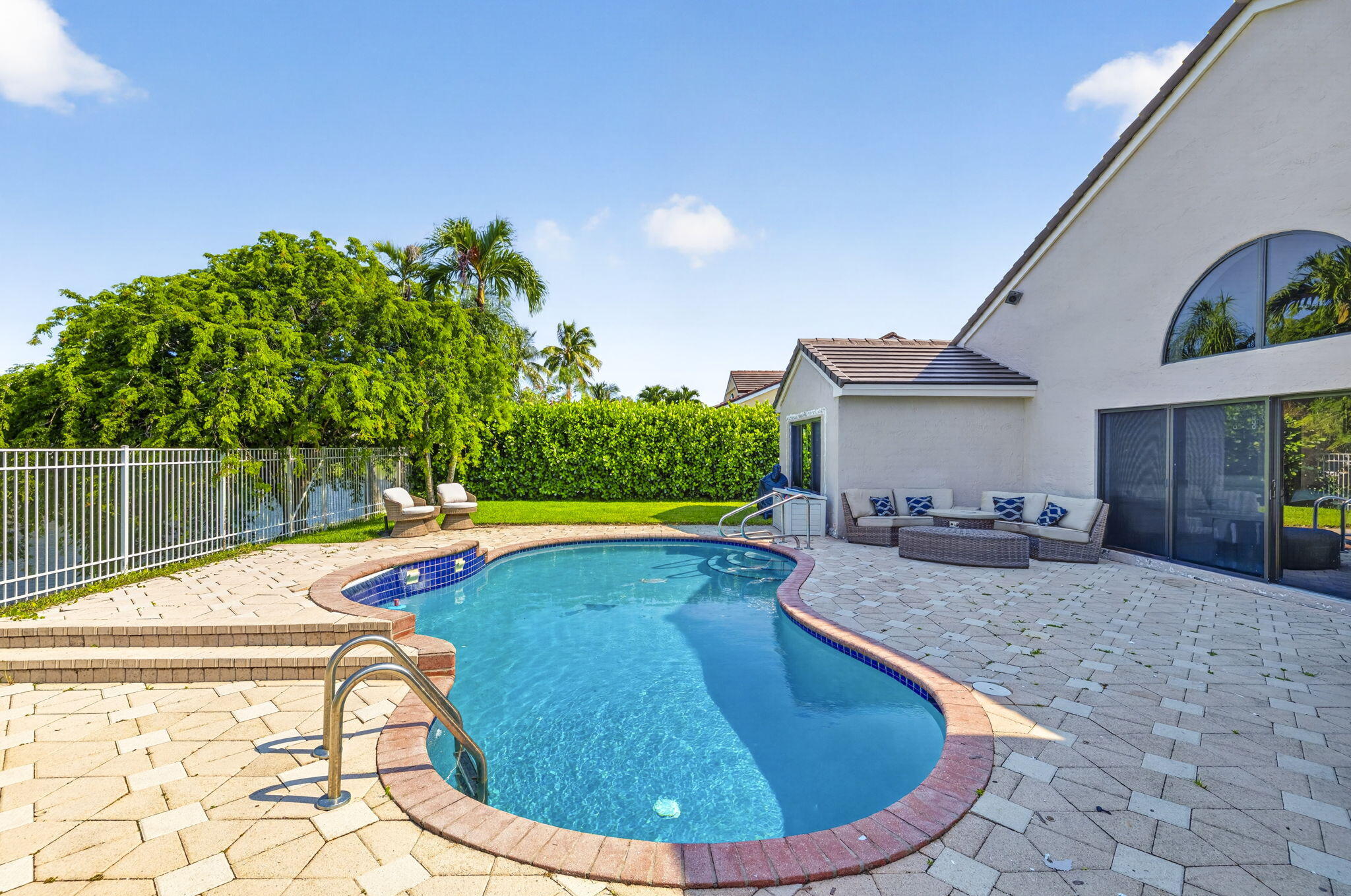 NEW ORLEANS LAKESITES - Residential