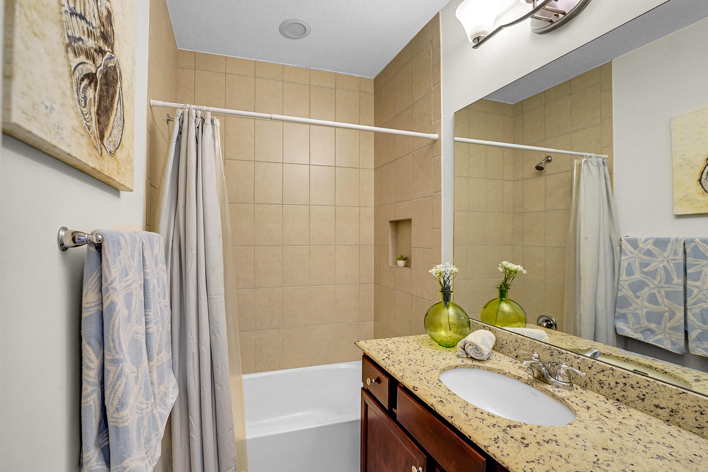 SAWGRASS LAKES - Residential