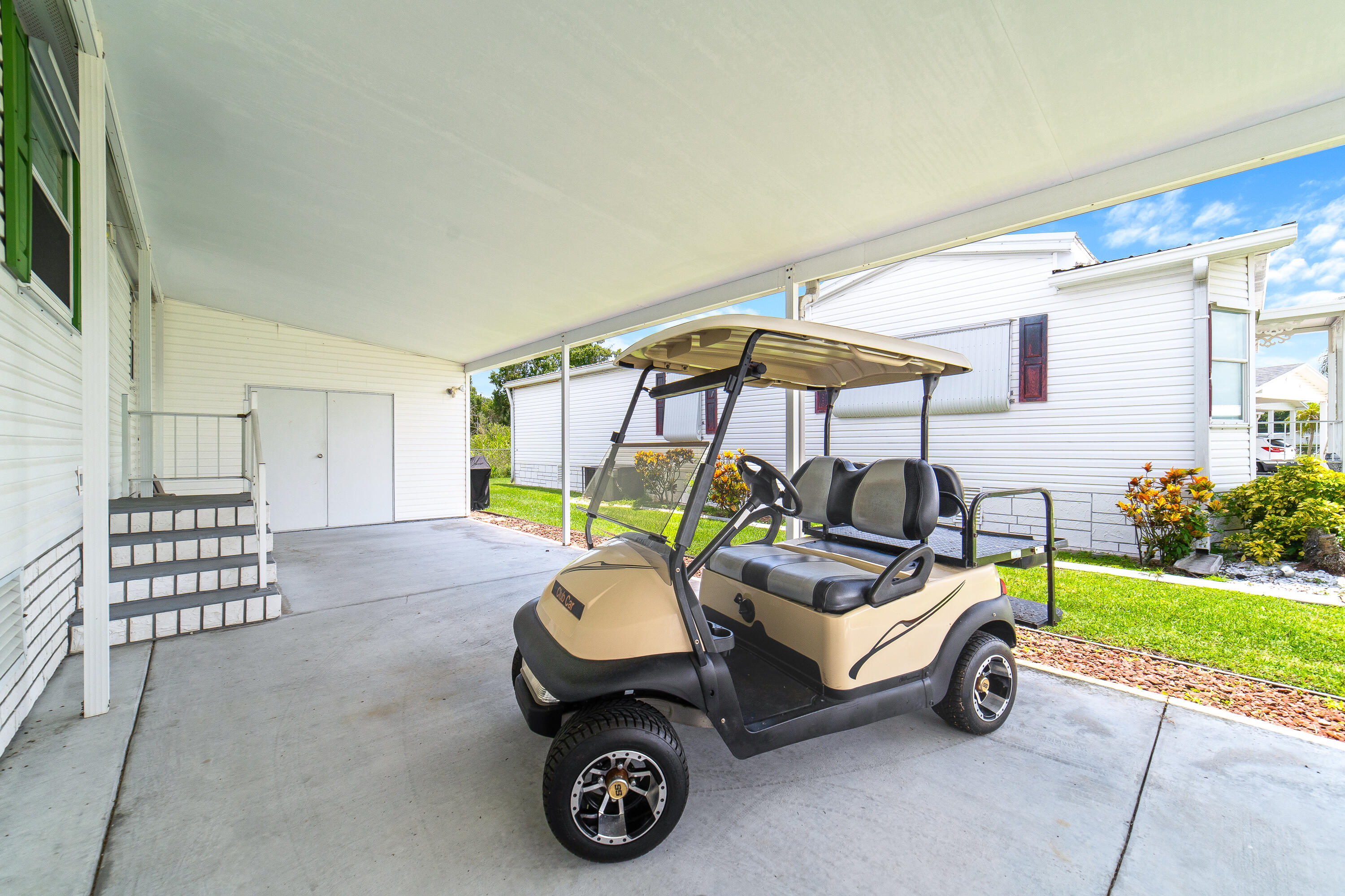 SEMINOLE COVE CONDOMINIUM - Residential