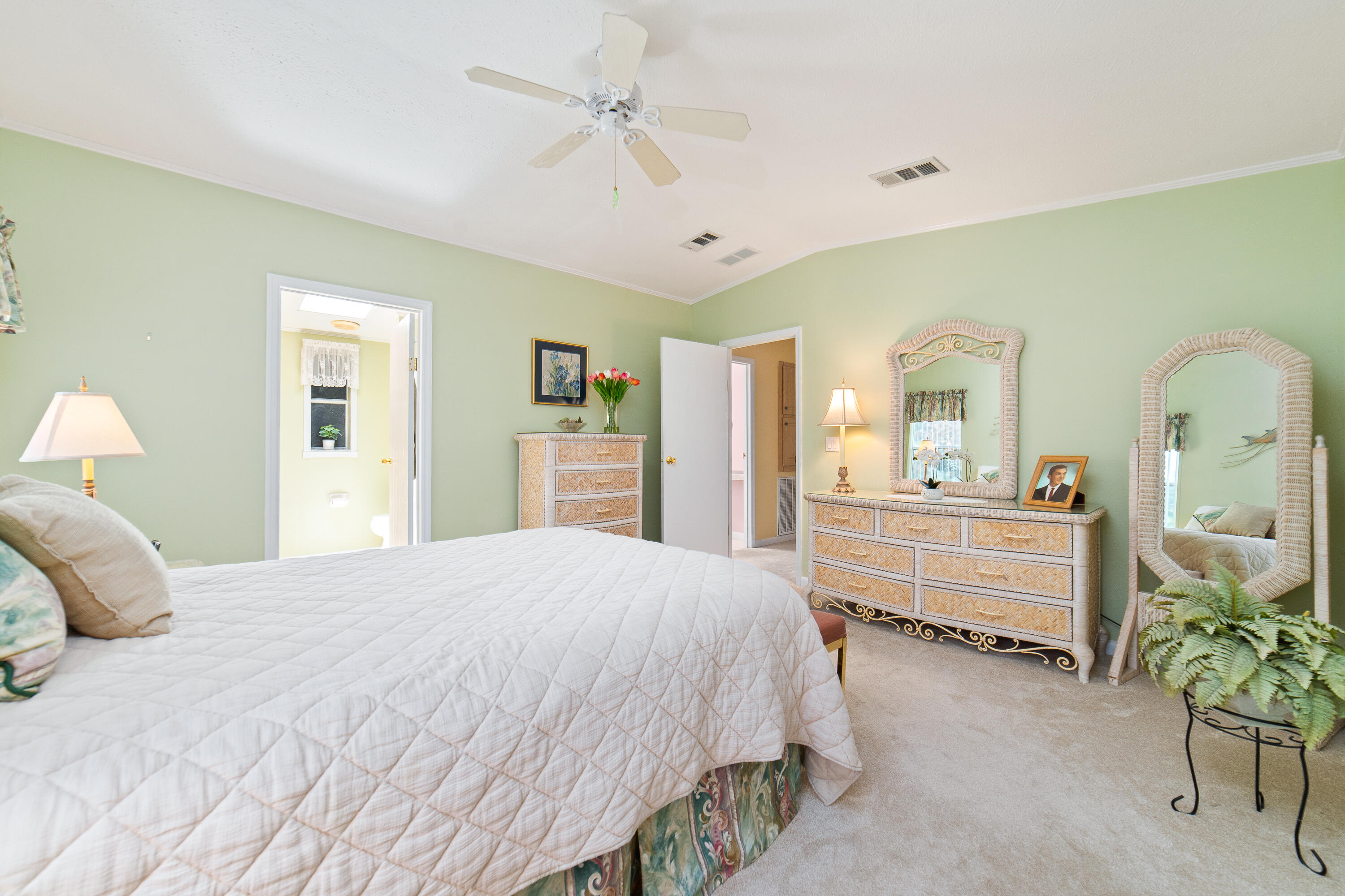 SEMINOLE COVE CONDOMINIUM - Residential