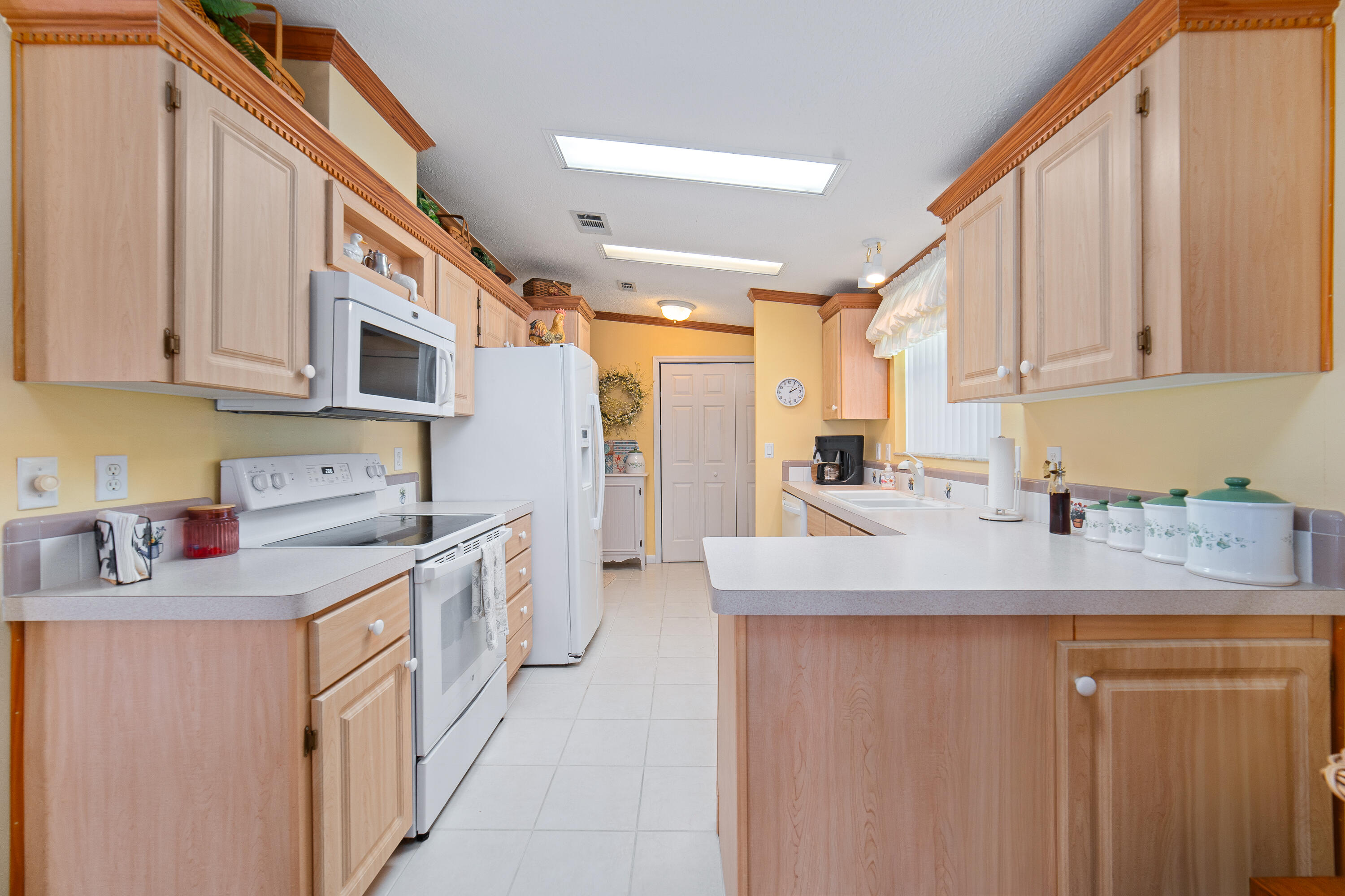 SEMINOLE COVE CONDOMINIUM - Residential