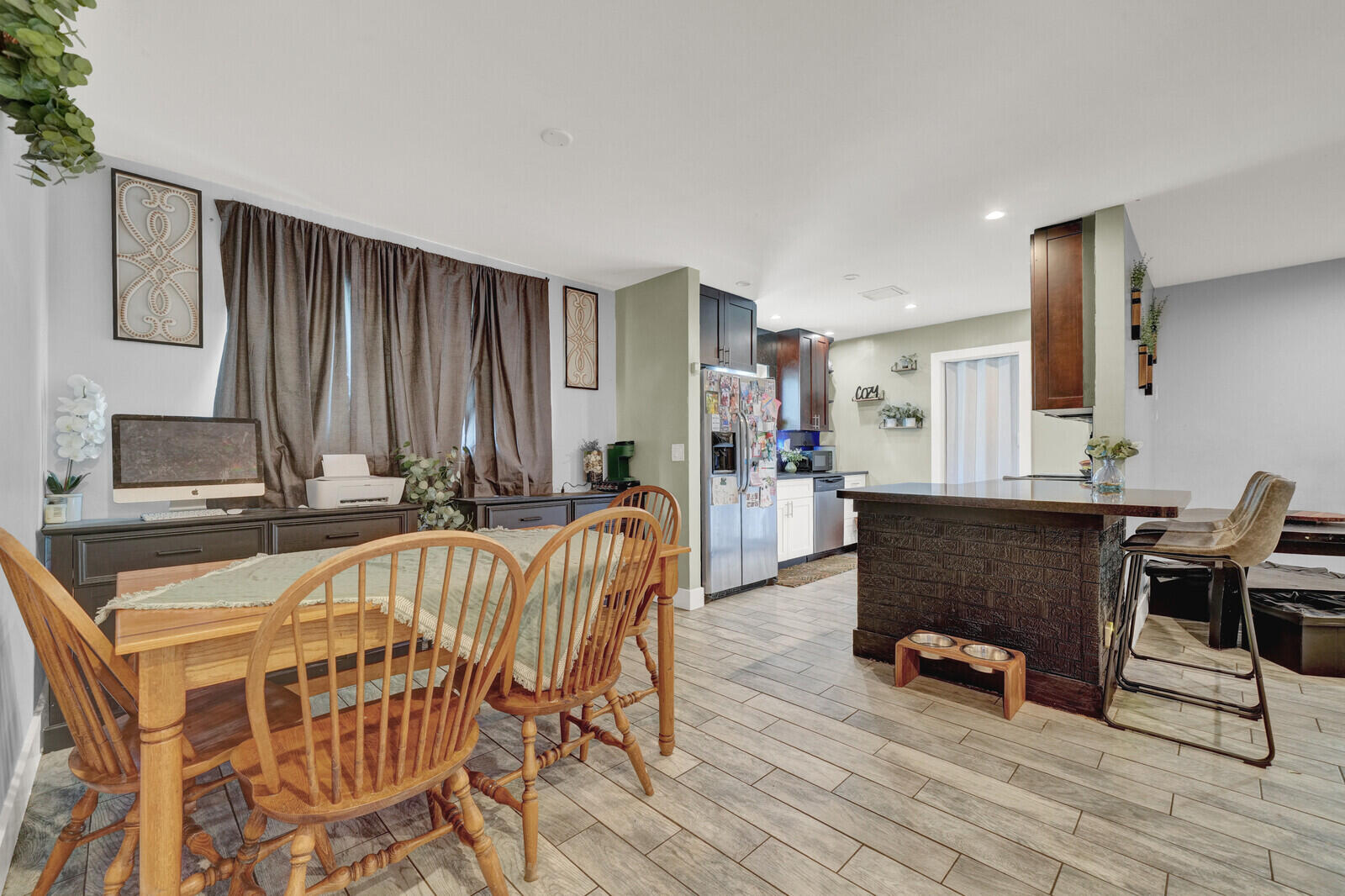 SANDALFOOT COVE SECTION 2 IN - Residential