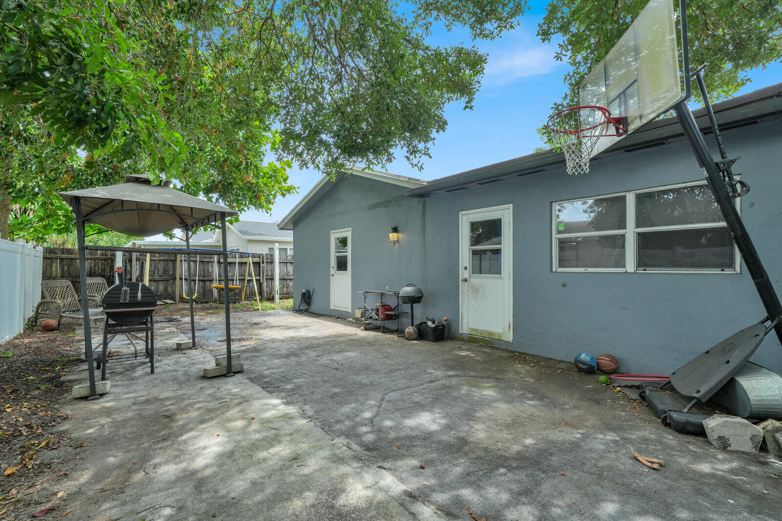 SANDALFOOT COVE SECTION 2 IN - Residential