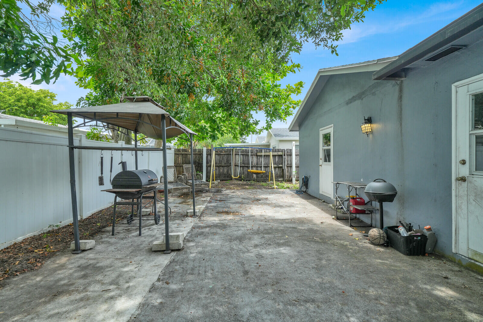 SANDALFOOT COVE SECTION 2 IN - Residential