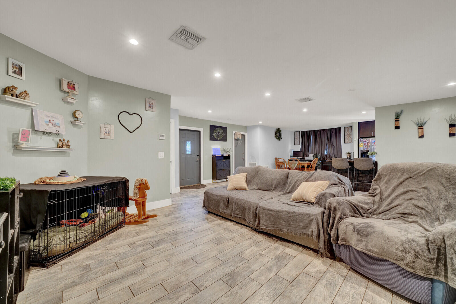 SANDALFOOT COVE SECTION 2 IN - Residential