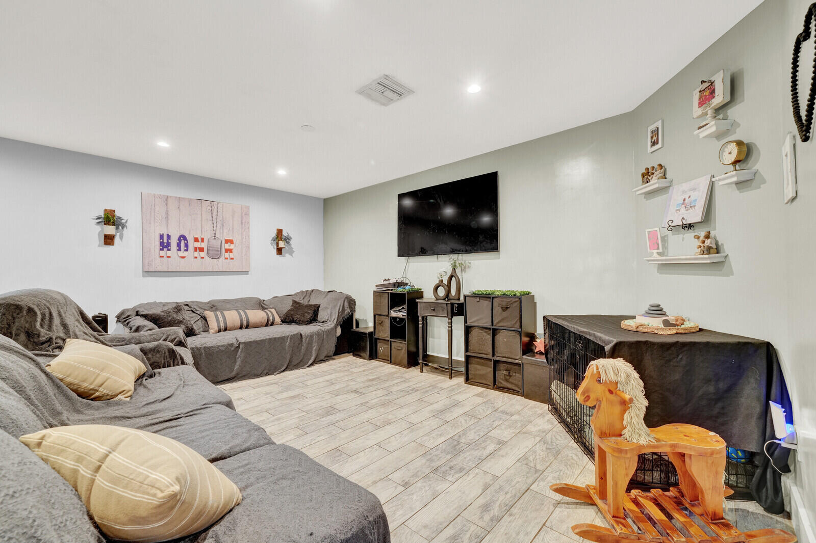 SANDALFOOT COVE SECTION 2 IN - Residential