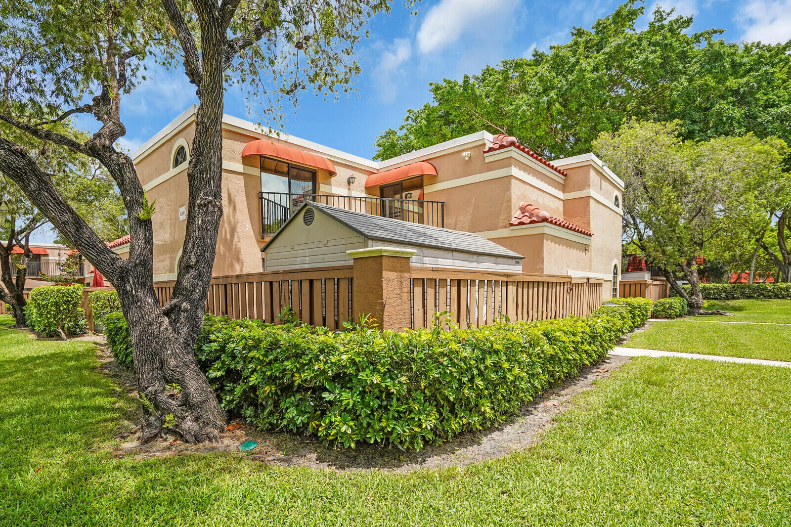 BOCA RIO NORTH - Residential Lease