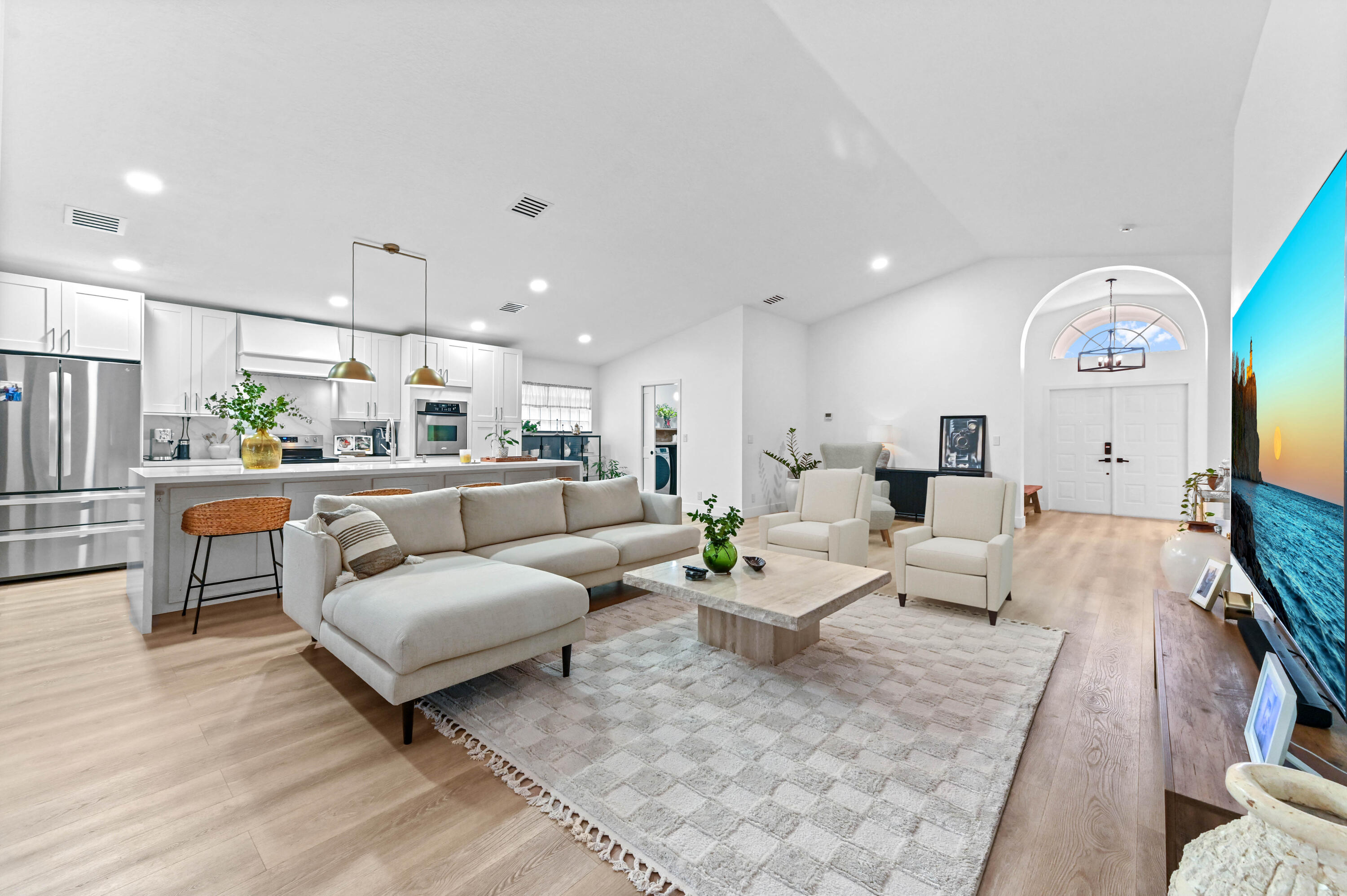 CORAL LAKES - Residential