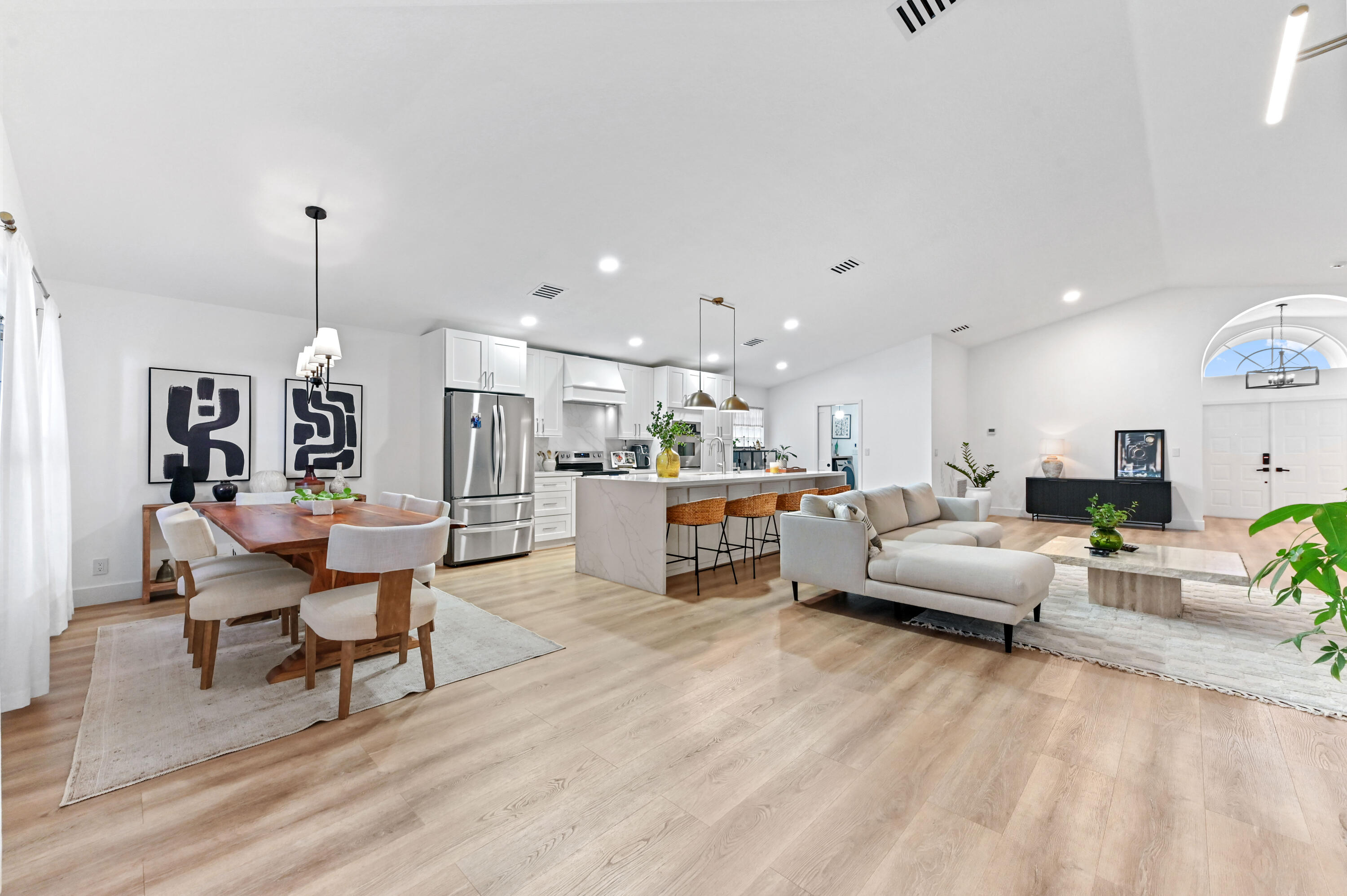 CORAL LAKES - Residential