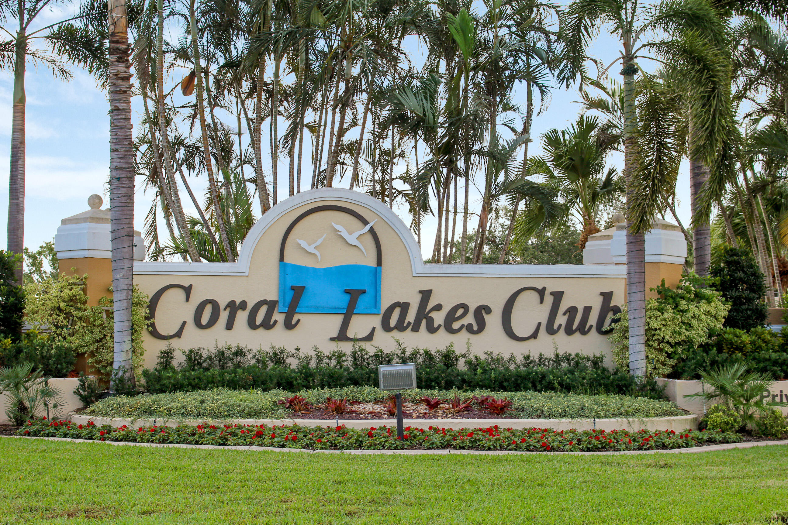 CORAL LAKES - Residential