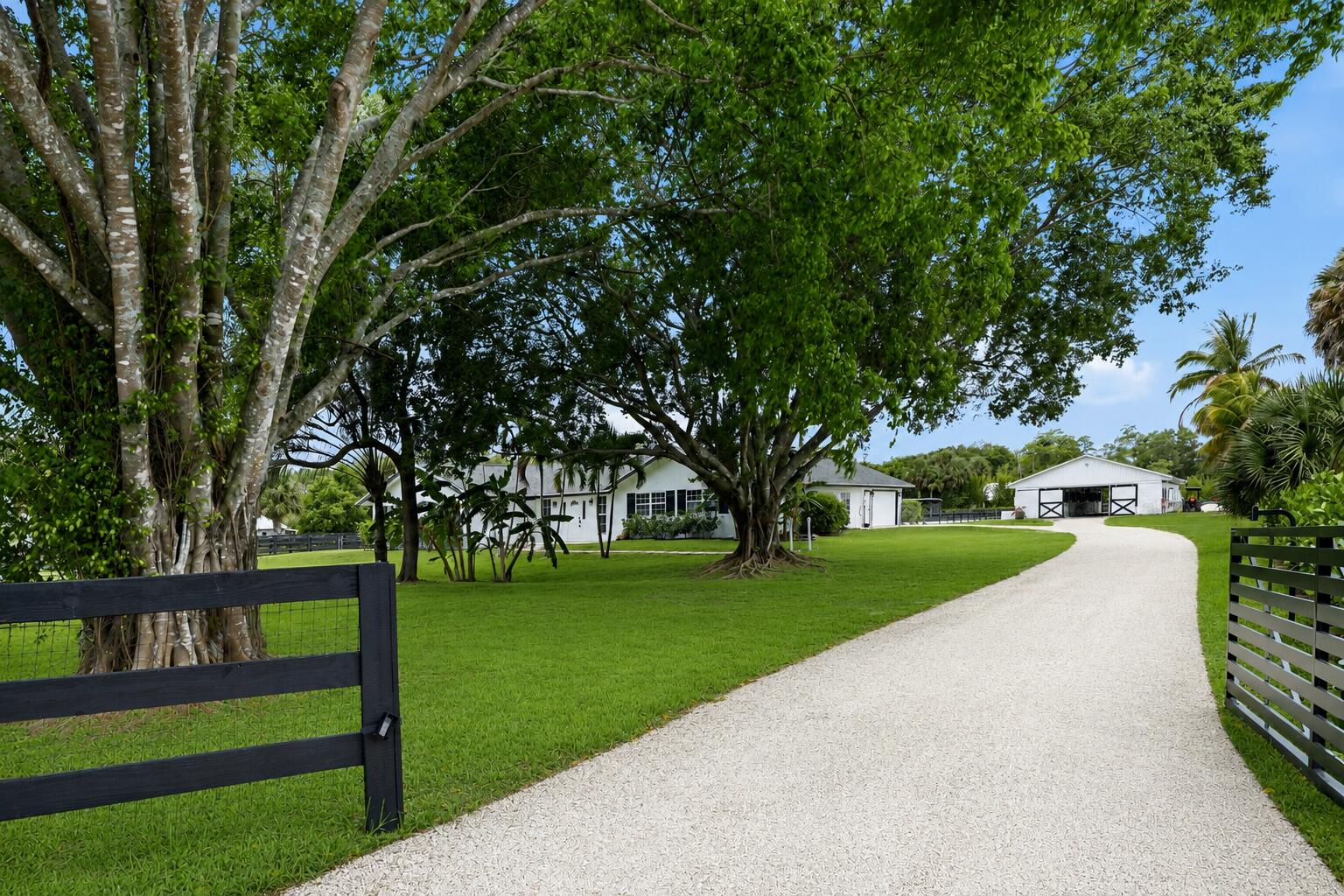 PALM BEACH LITTLE RANCHES EAST OF WELLINGTON - Residential