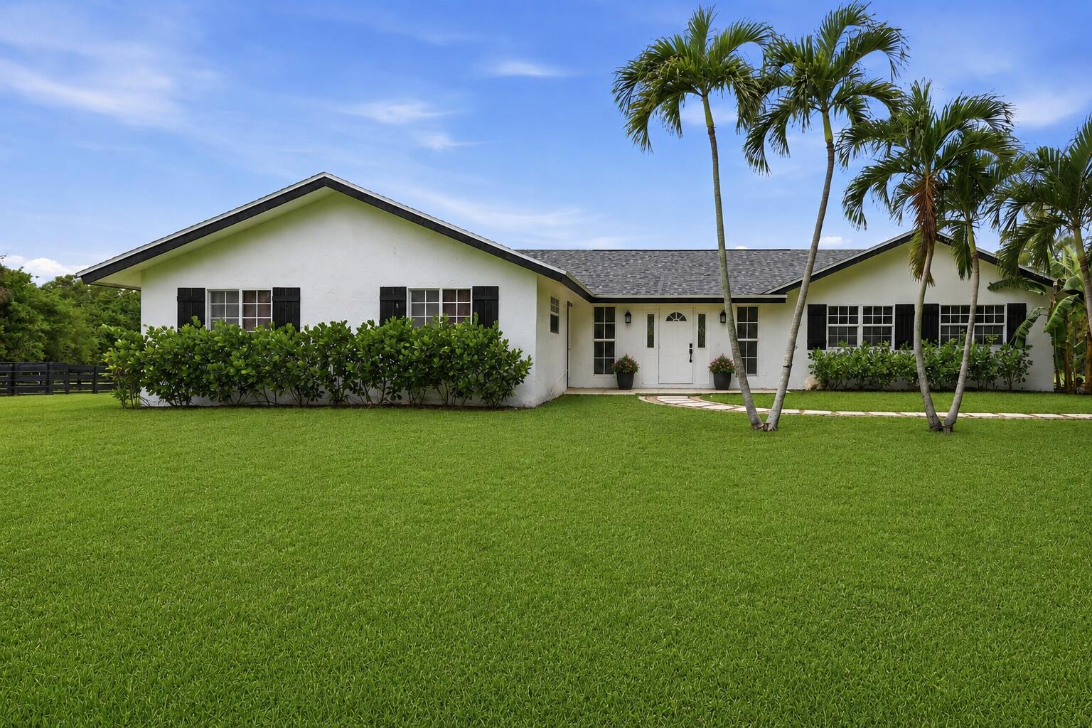PALM BEACH LITTLE RANCHES EAST OF WELLINGTON - Residential