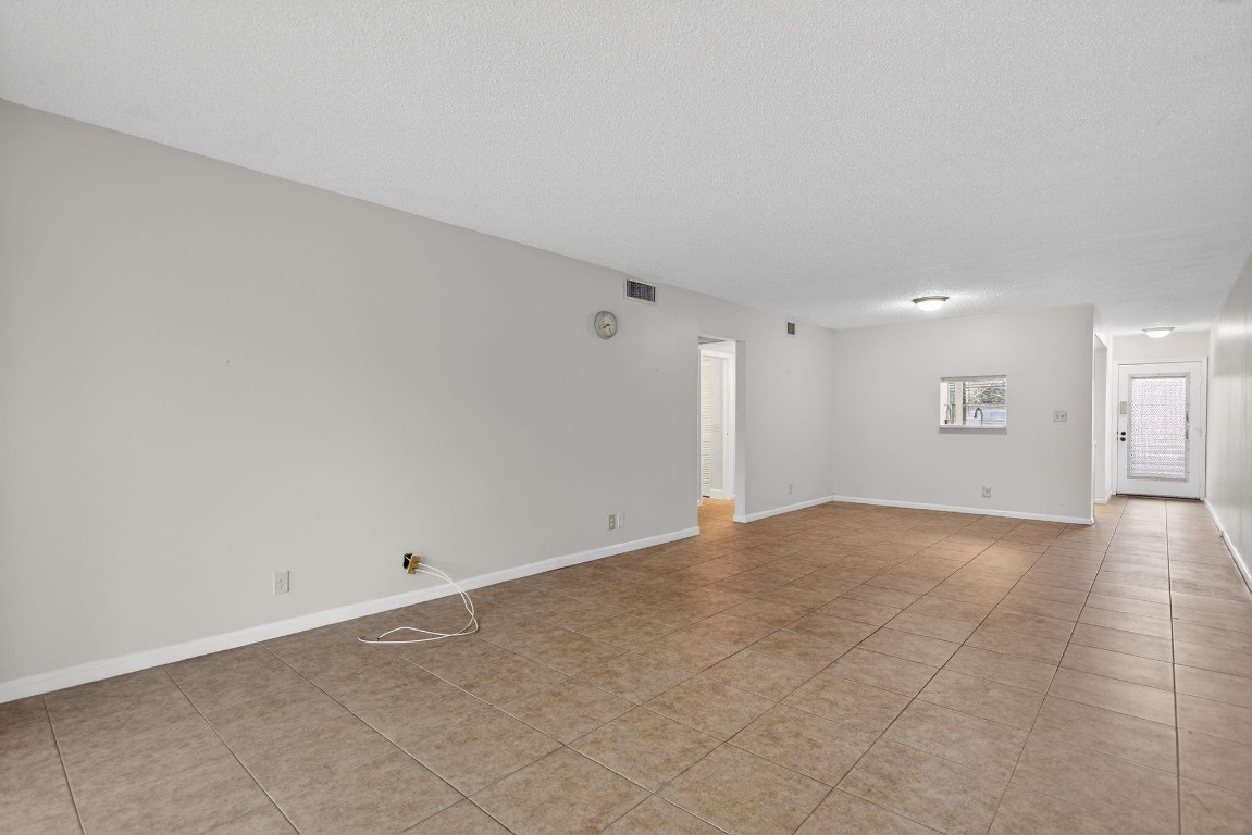 WYNMOOR GOLF VILLAGE - Residential