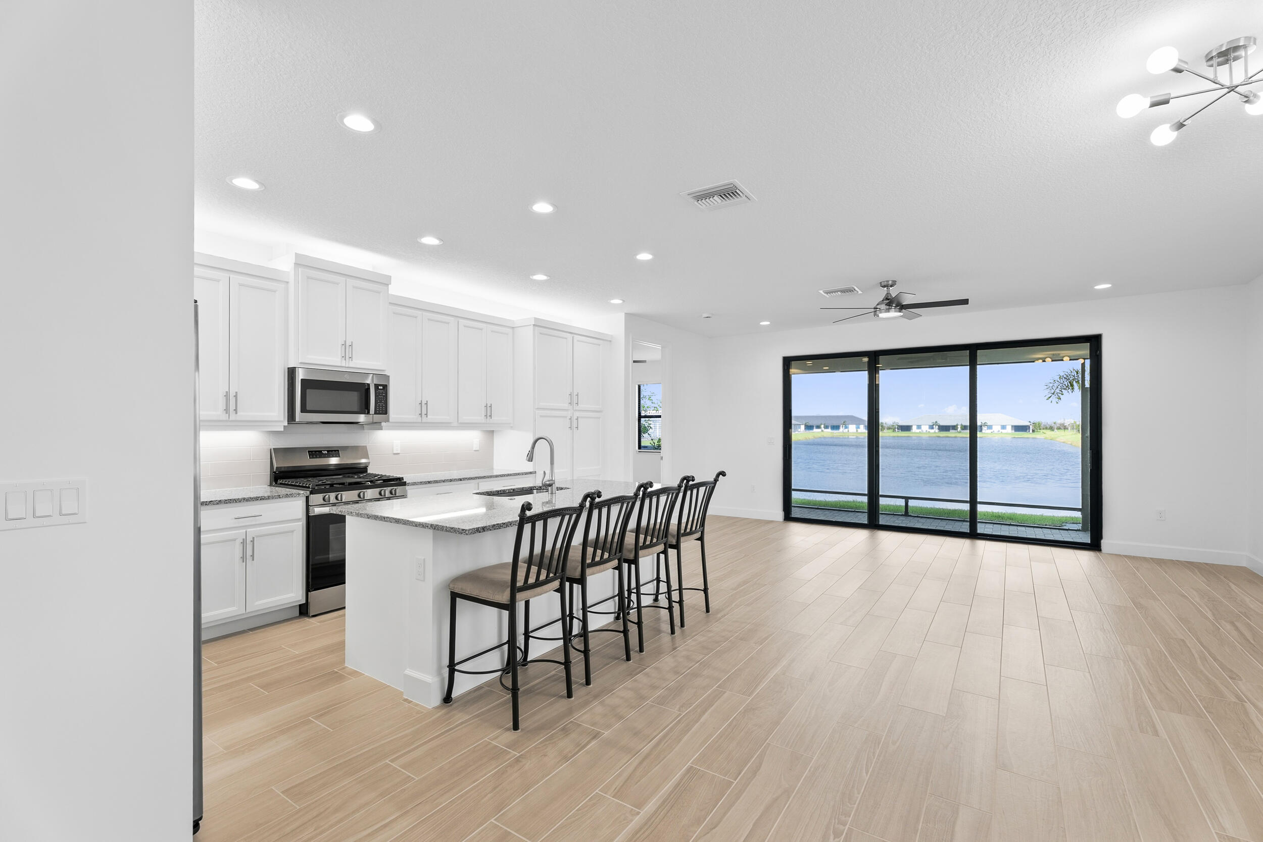 RIVERLAND PARCEL D - PLAT SIX - VALENCIA PARC - Residential