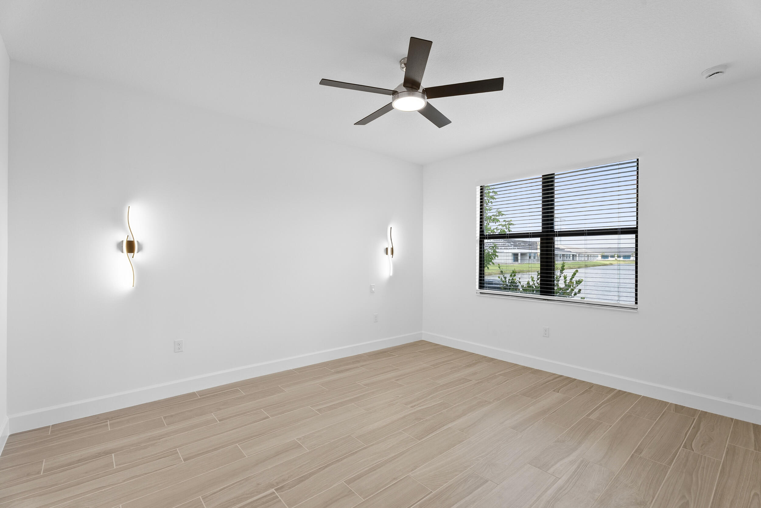 RIVERLAND PARCEL D - PLAT SIX - VALENCIA PARC - Residential