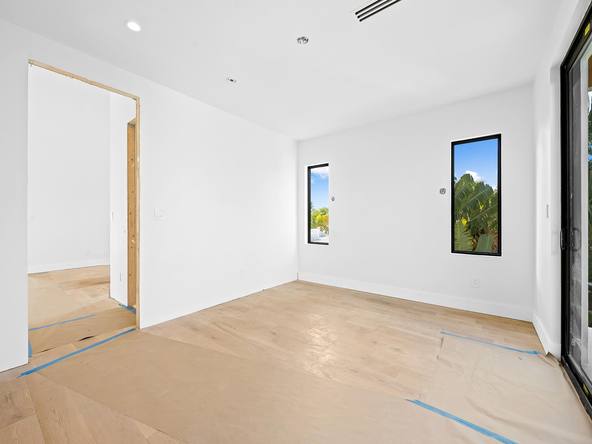 Poinsettia Heights - Residential