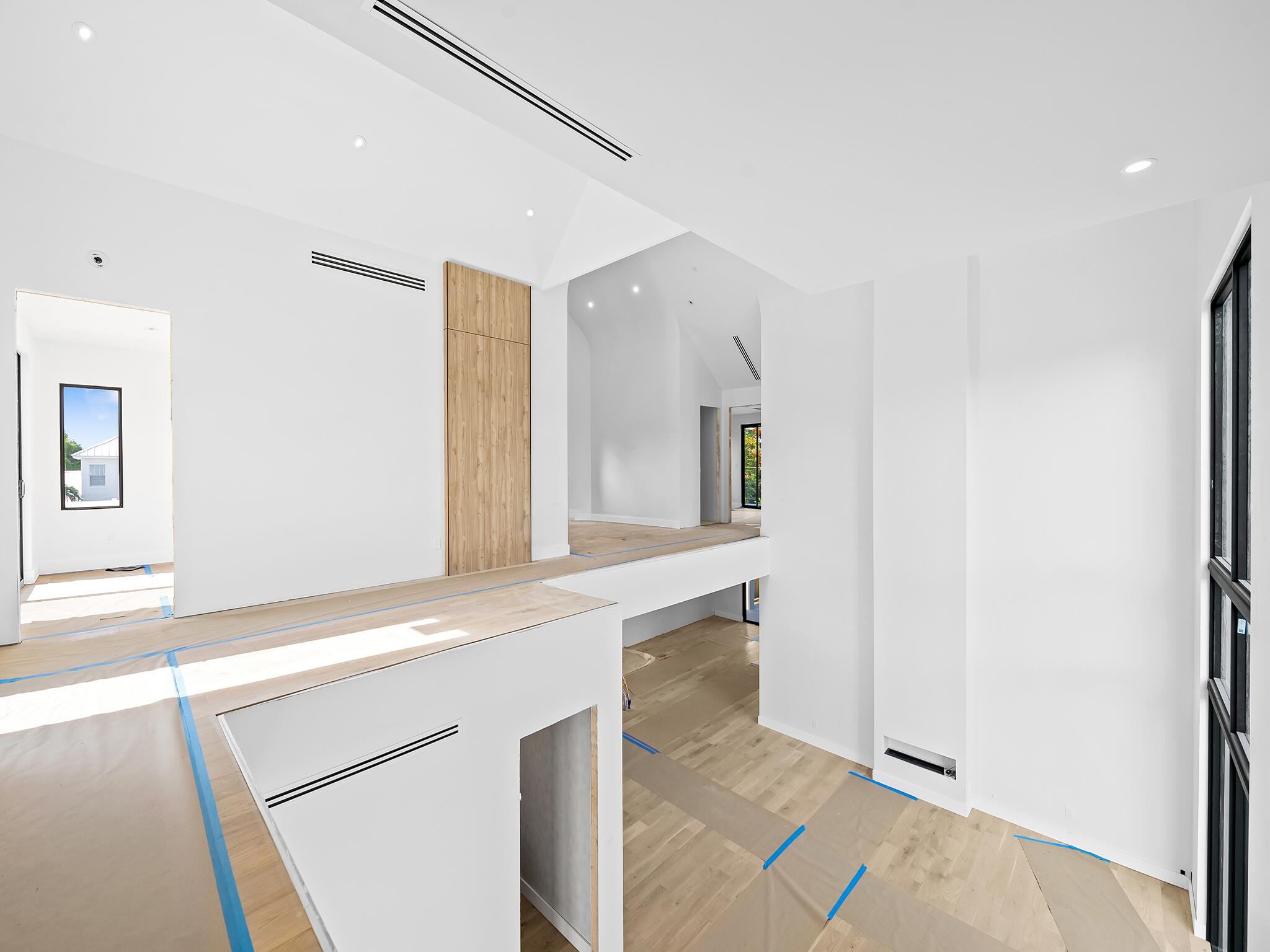 Poinsettia Heights - Residential