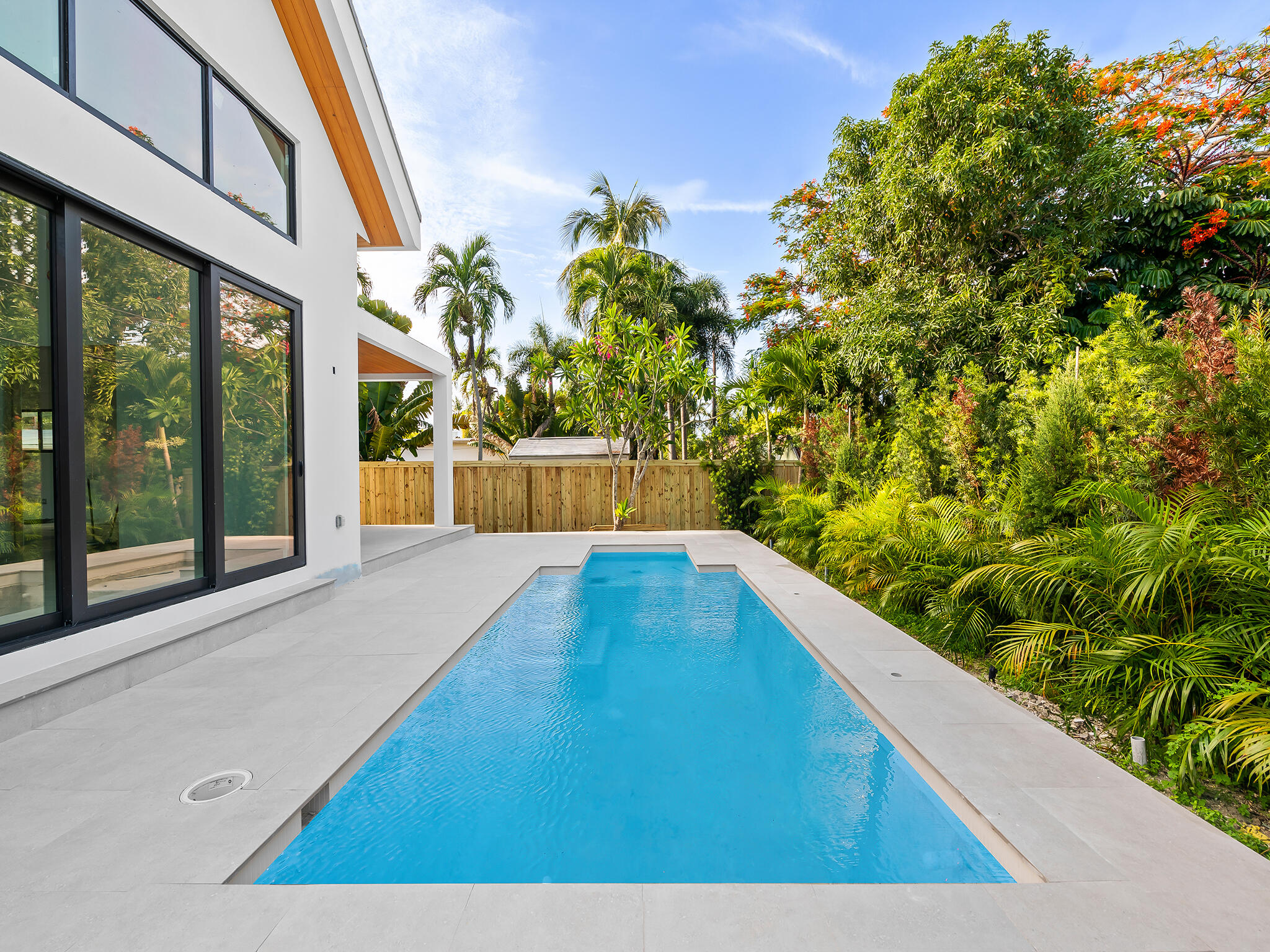 Poinsettia Heights - Residential