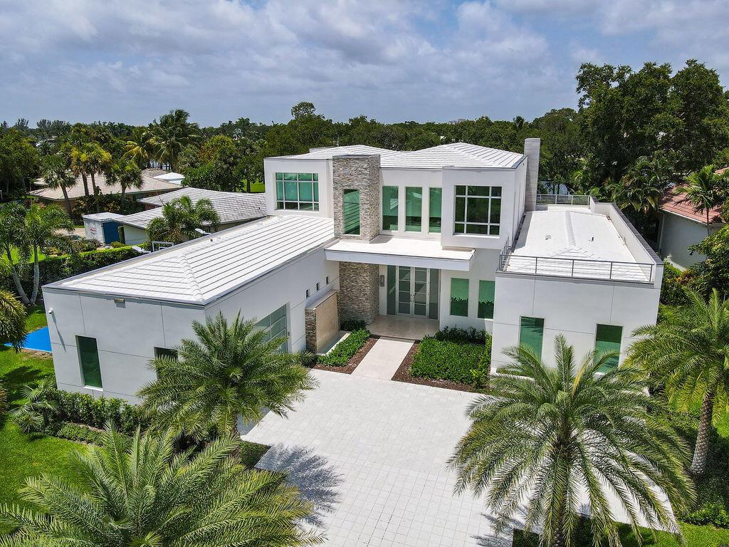 JUNO ISLES 1/ No Fixed bridges section, Intracoast - Residential
