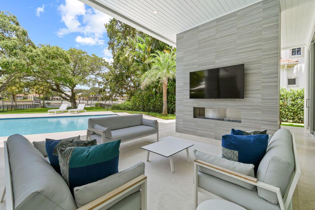 JUNO ISLES 1/ No Fixed bridges section, Intracoast - Residential