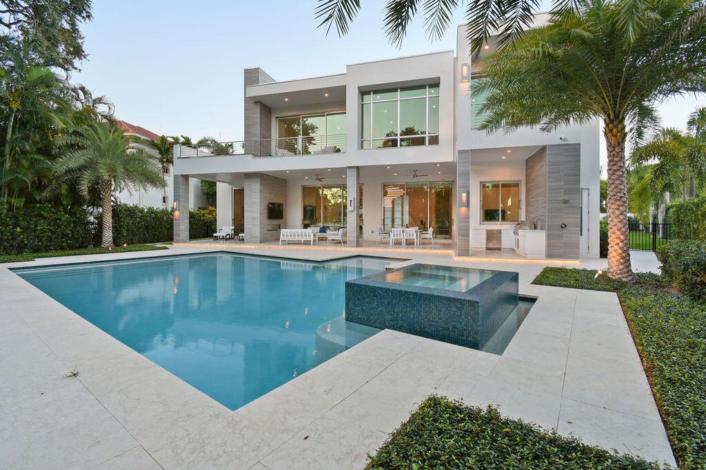JUNO ISLES 1/ No Fixed bridges section, Intracoast - Residential