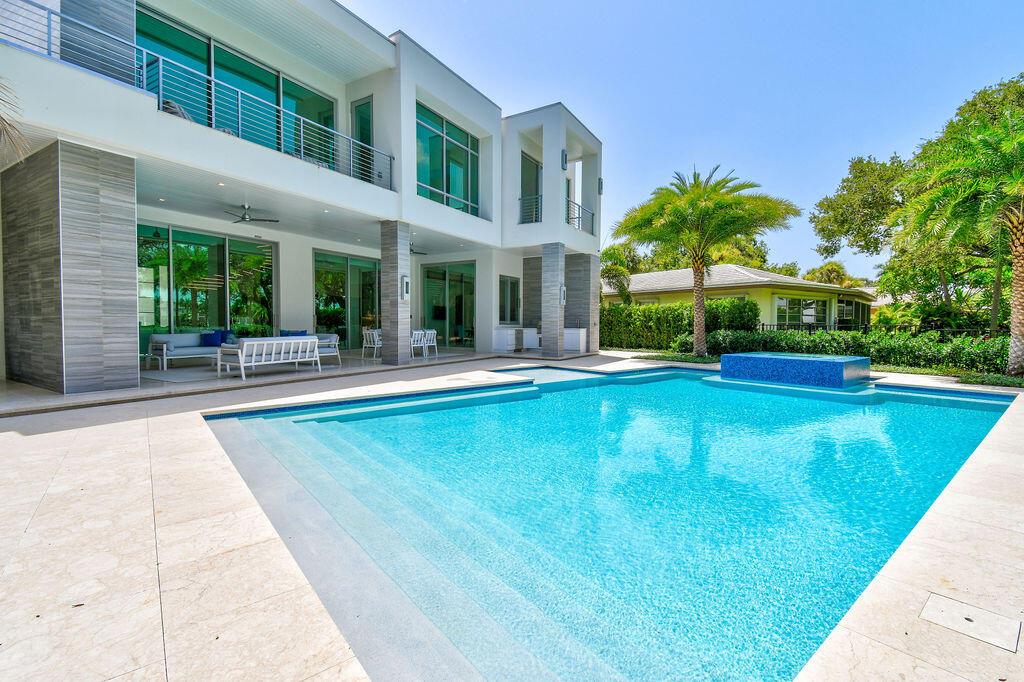 JUNO ISLES 1/ No Fixed bridges section, Intracoast - Residential