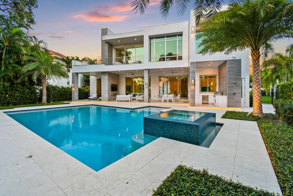 JUNO ISLES 1/ No Fixed bridges section, Intracoast - Residential