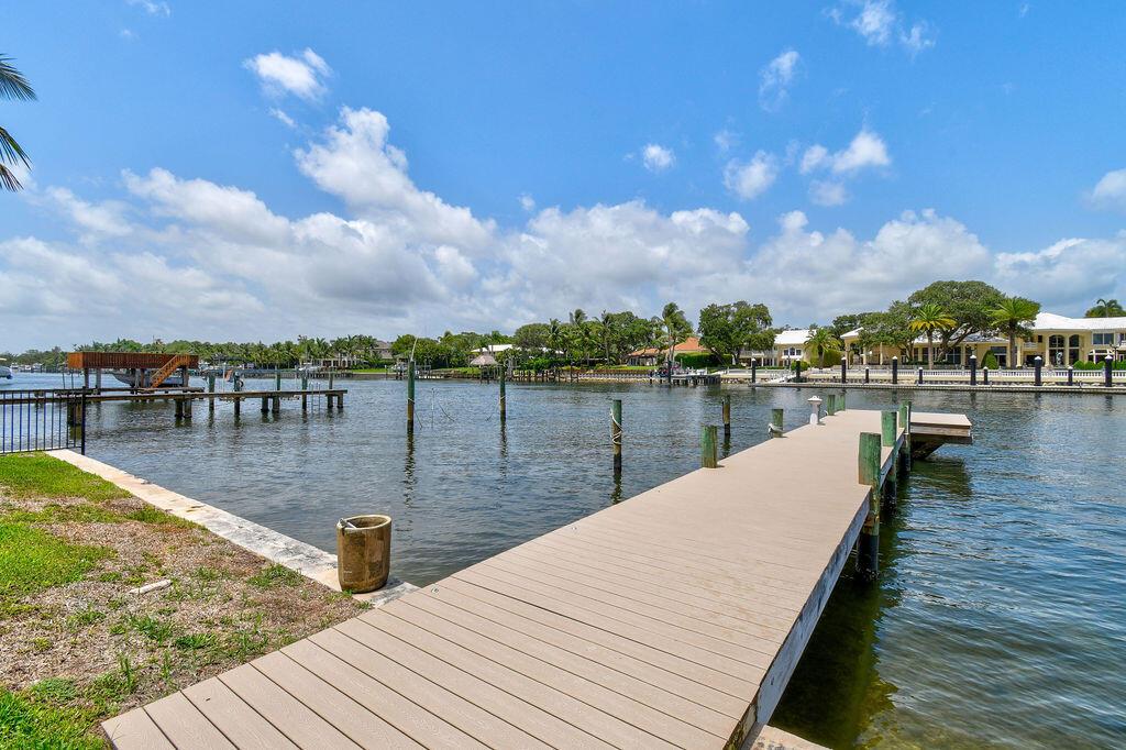 JUNO ISLES 1/ No Fixed bridges section, Intracoast - Residential