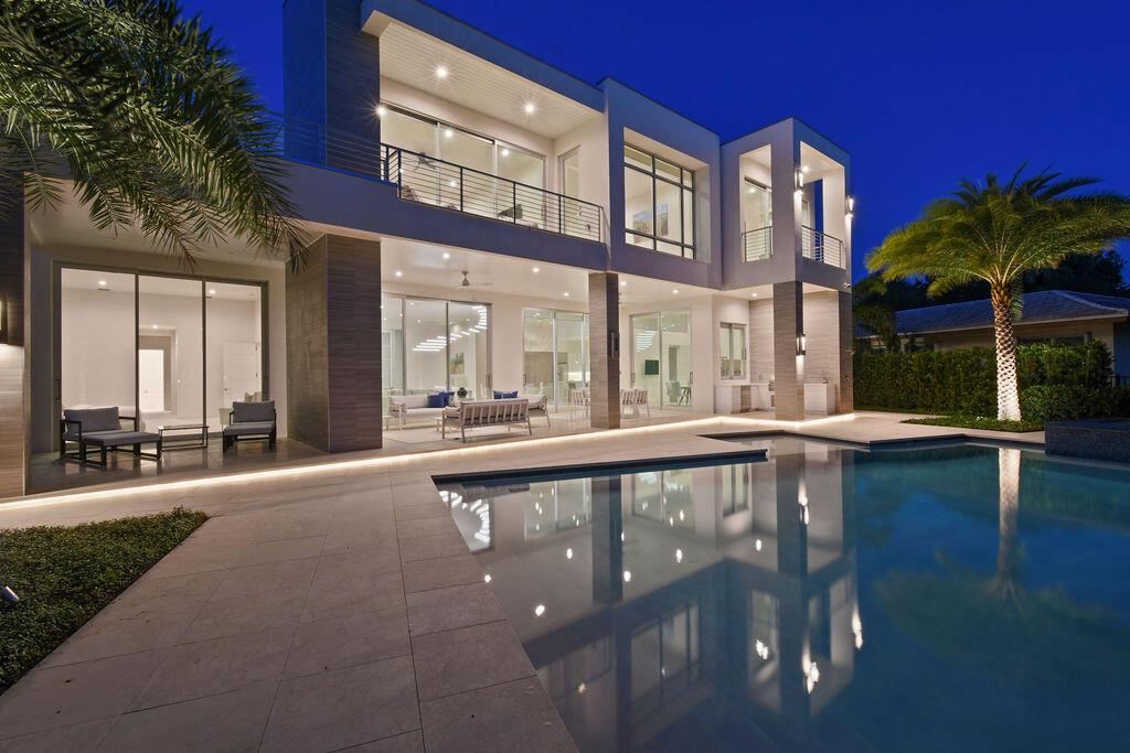 JUNO ISLES 1/ No Fixed bridges section, Intracoast - Residential