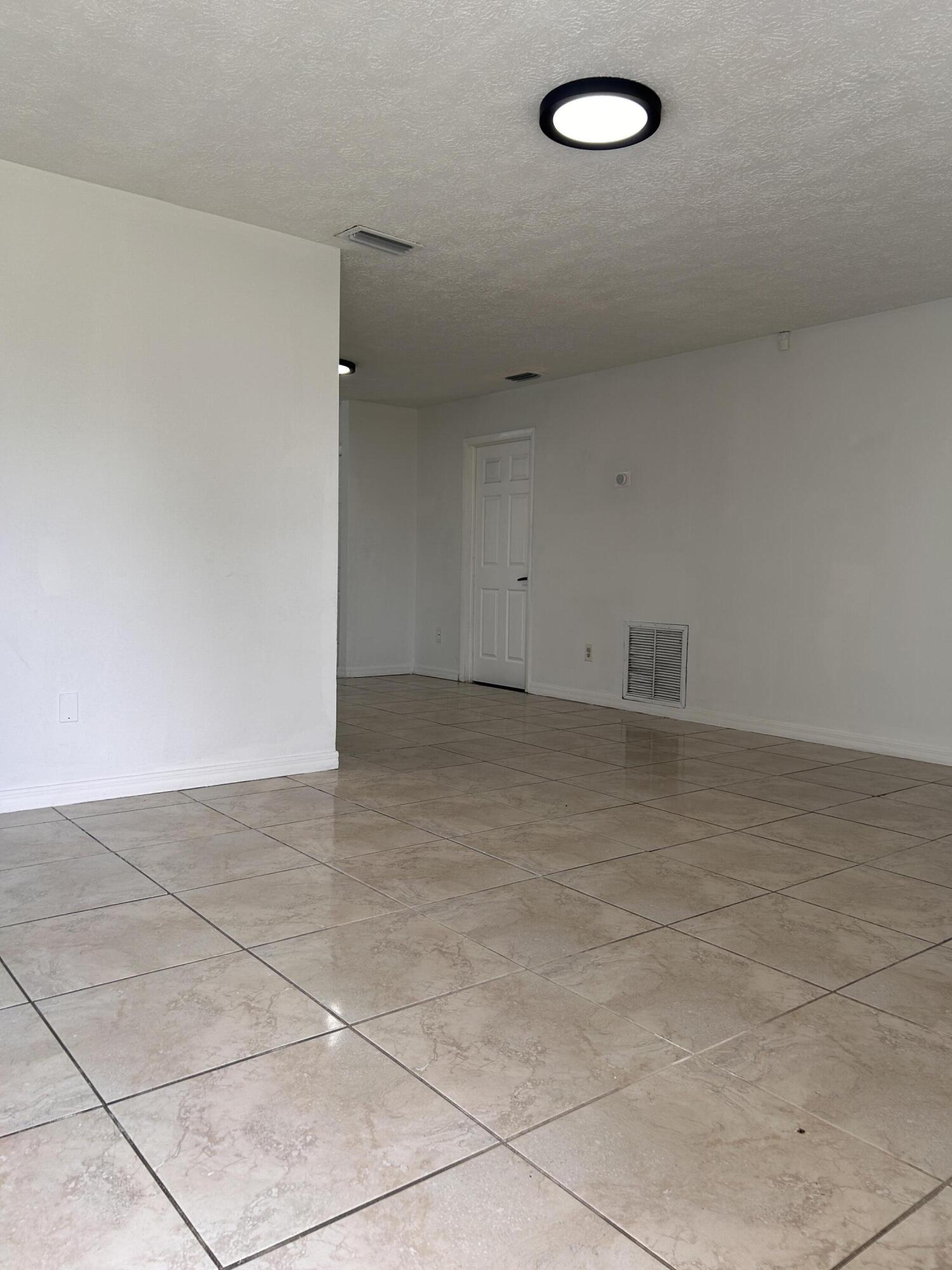 PORT ST LUCIE SECTION 9 - Residential