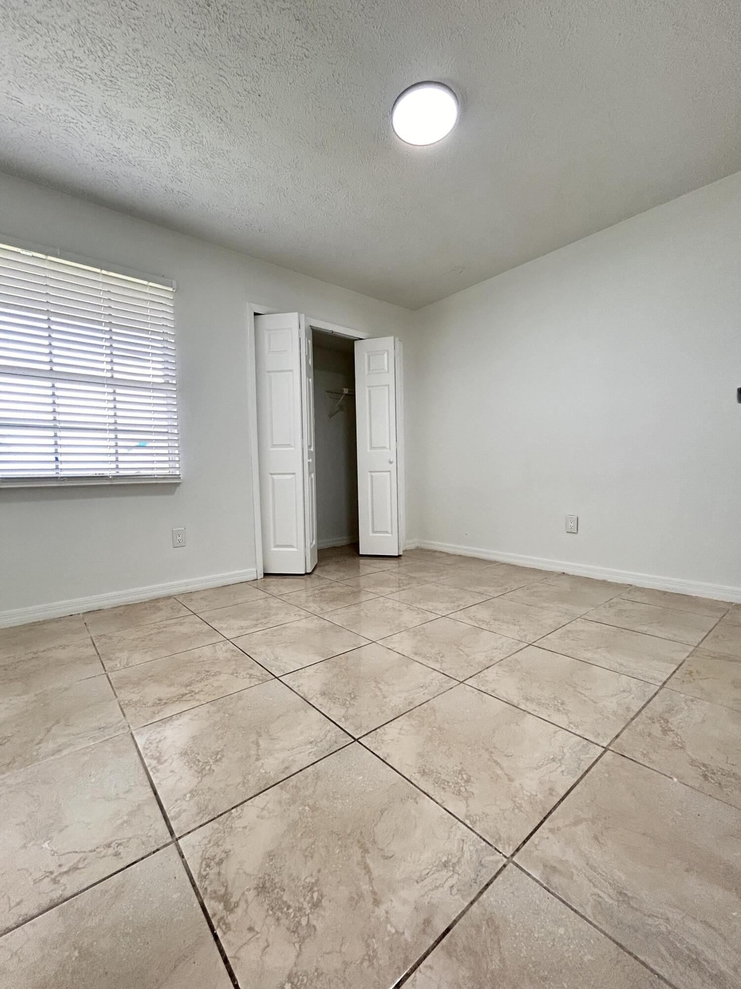 PORT ST LUCIE SECTION 9 - Residential