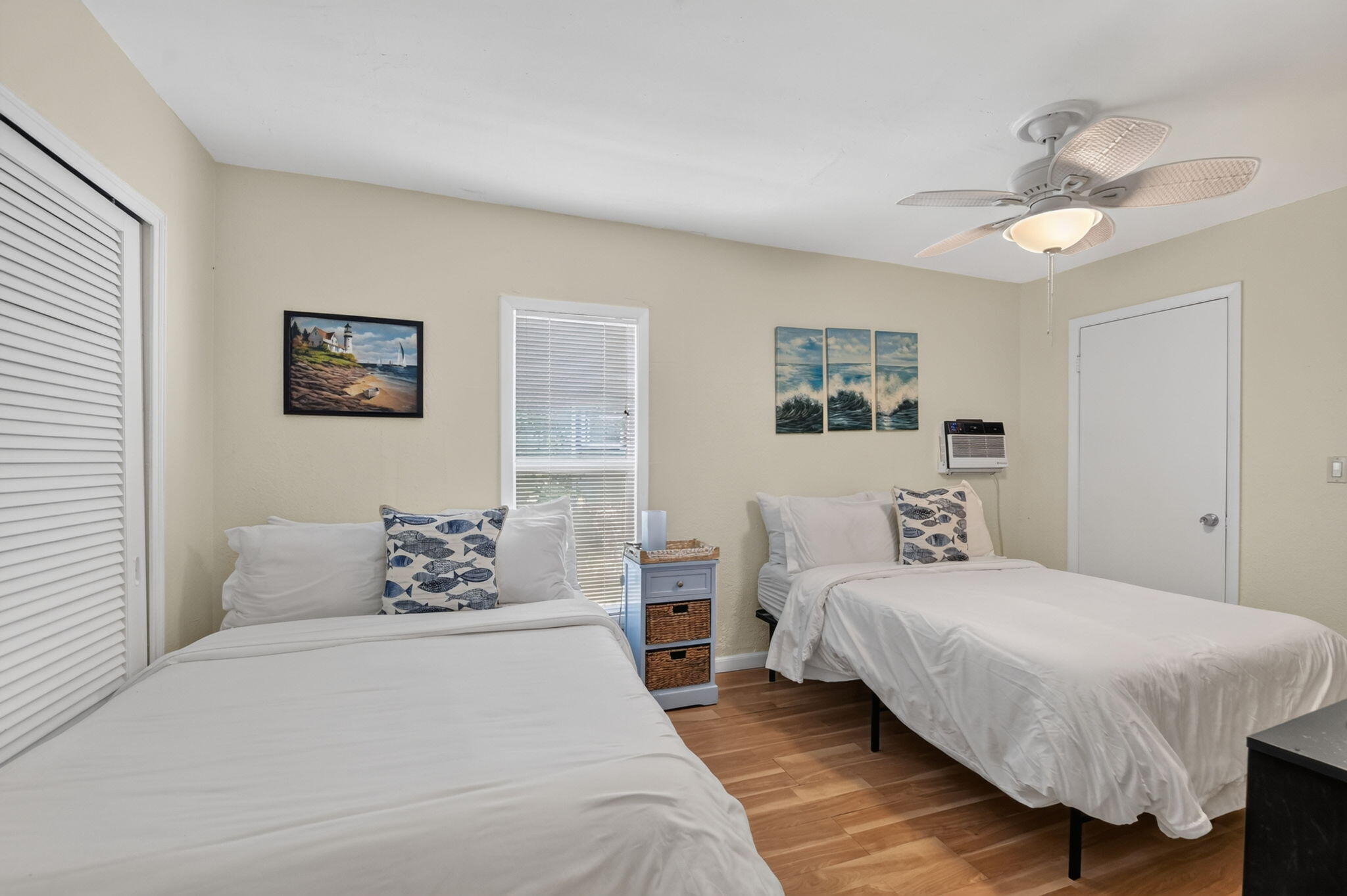 LAKE WORTH TOWN OF - Residential Income