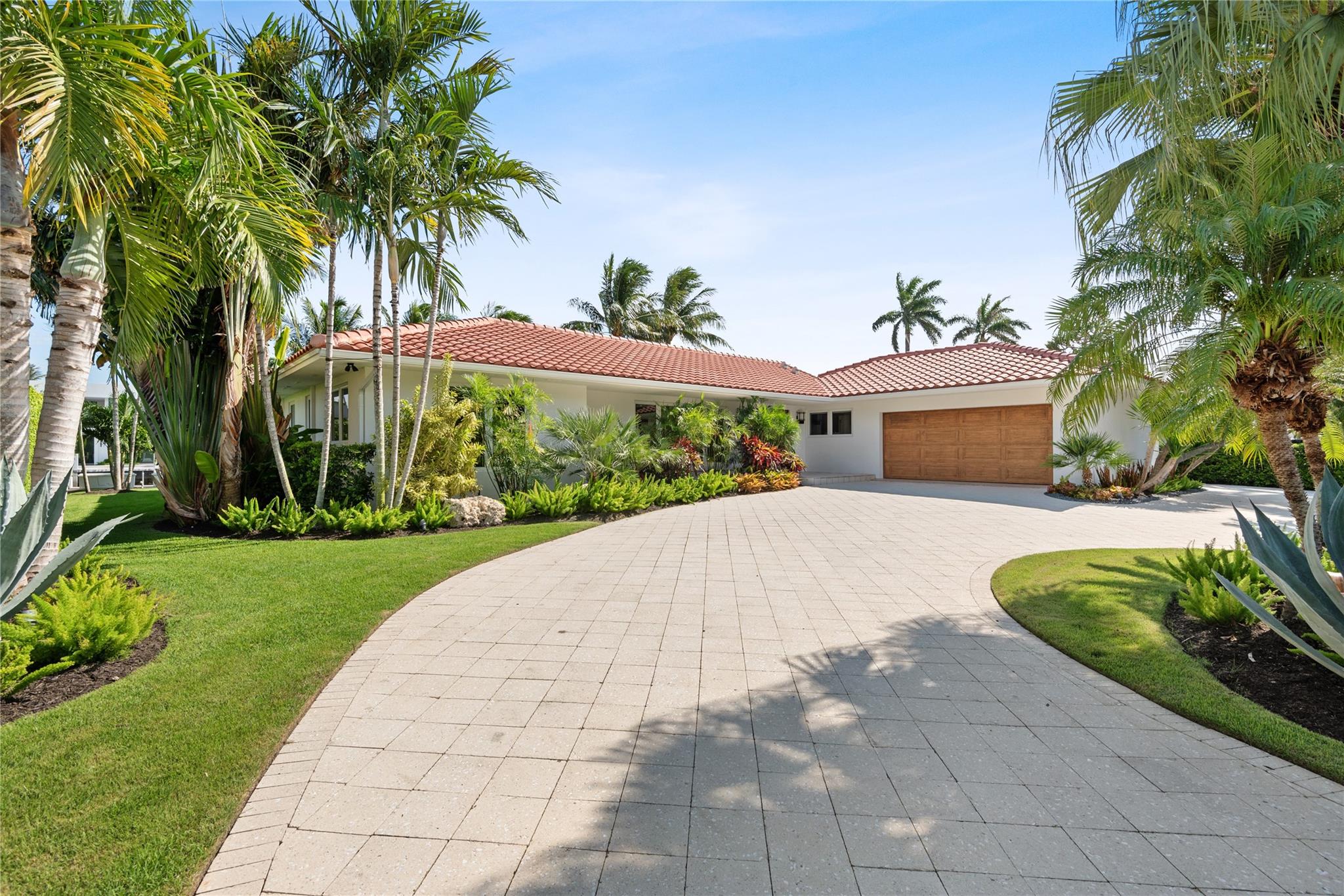LAGUNA ISLE 40-1 B - Residential