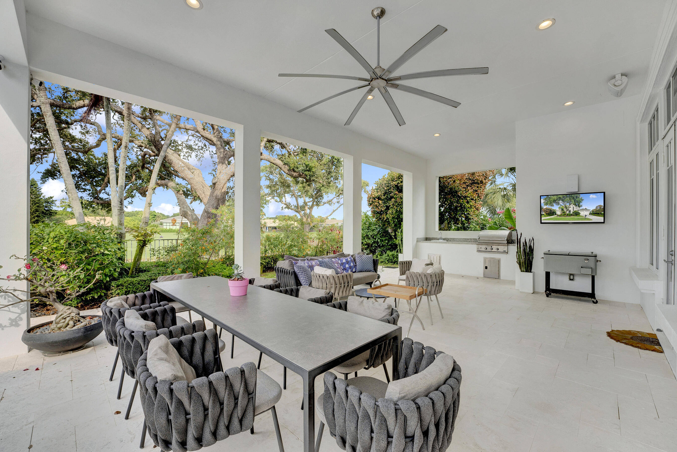 Delaire Country Club - Residential