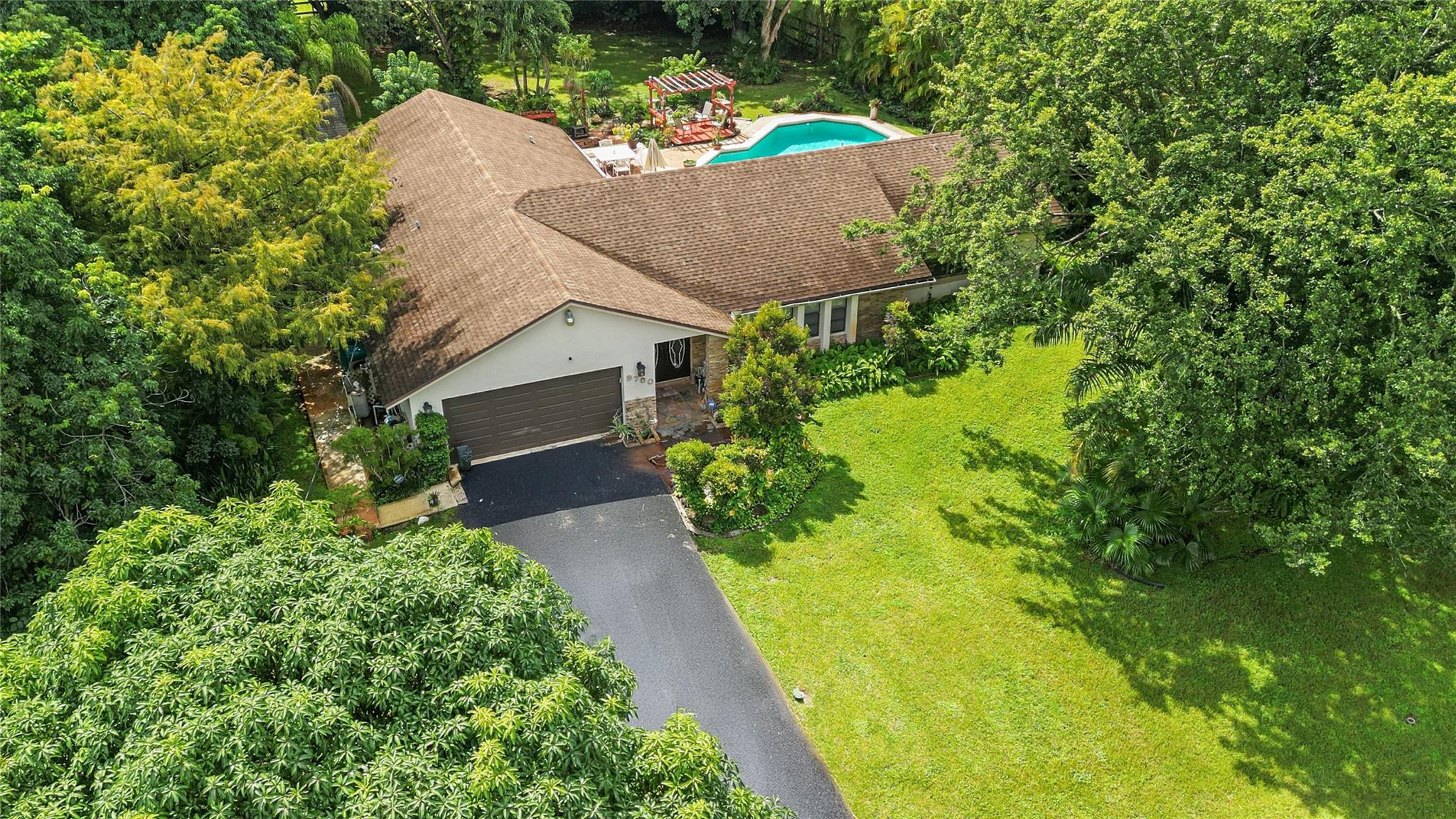 LAKE MARANATHA ESTATES - Residential