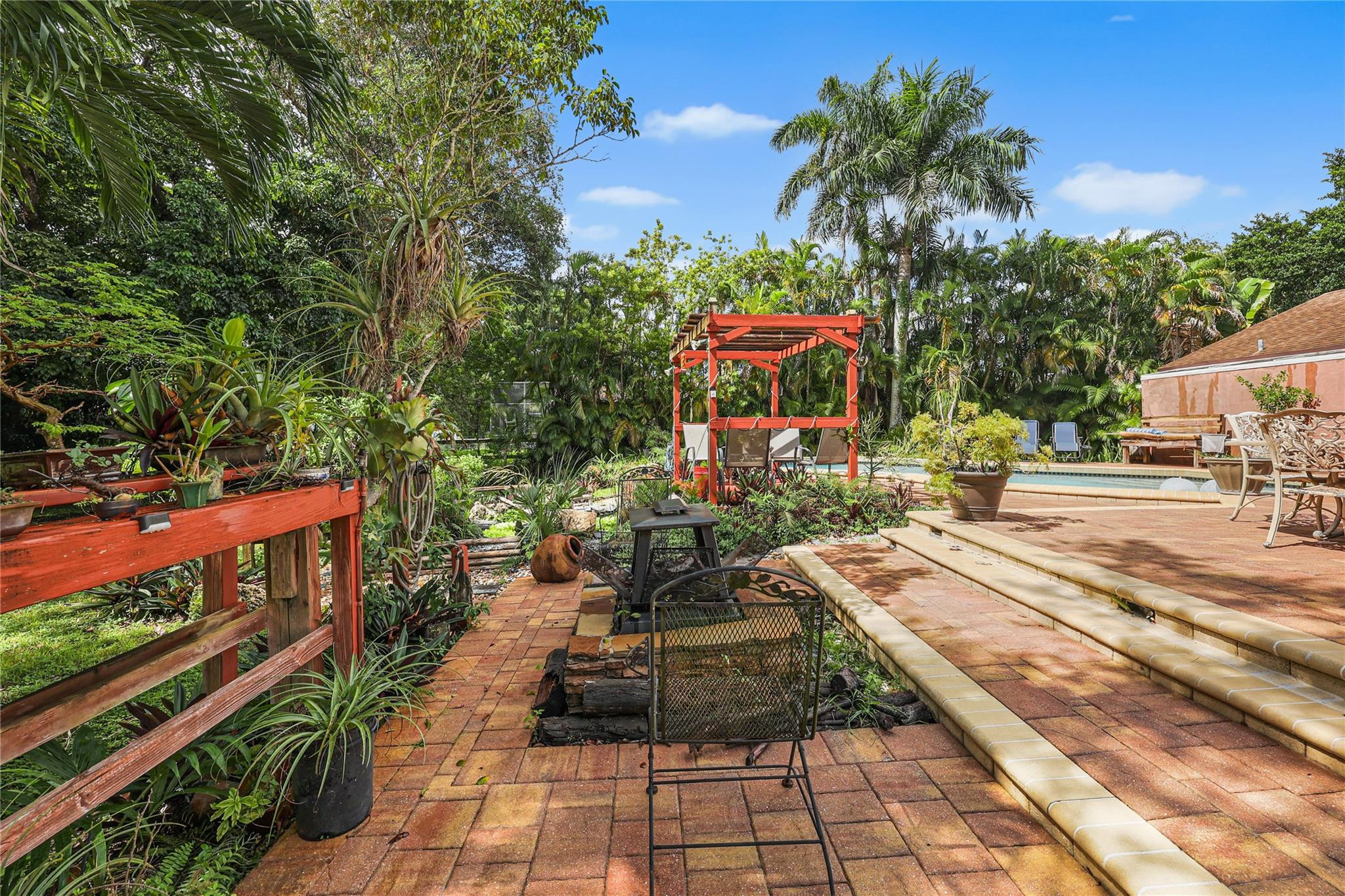 LAKE MARANATHA ESTATES - Residential
