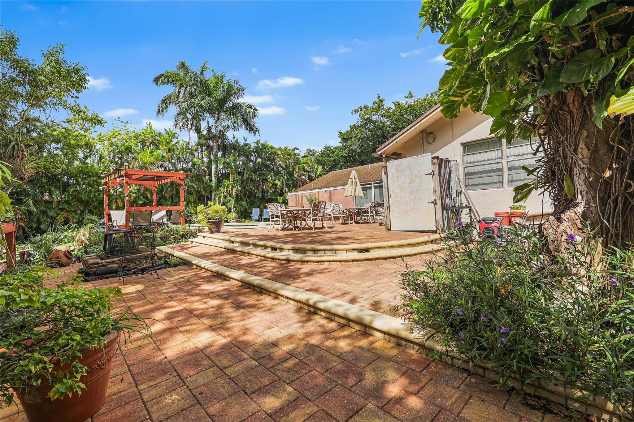LAKE MARANATHA ESTATES - Residential