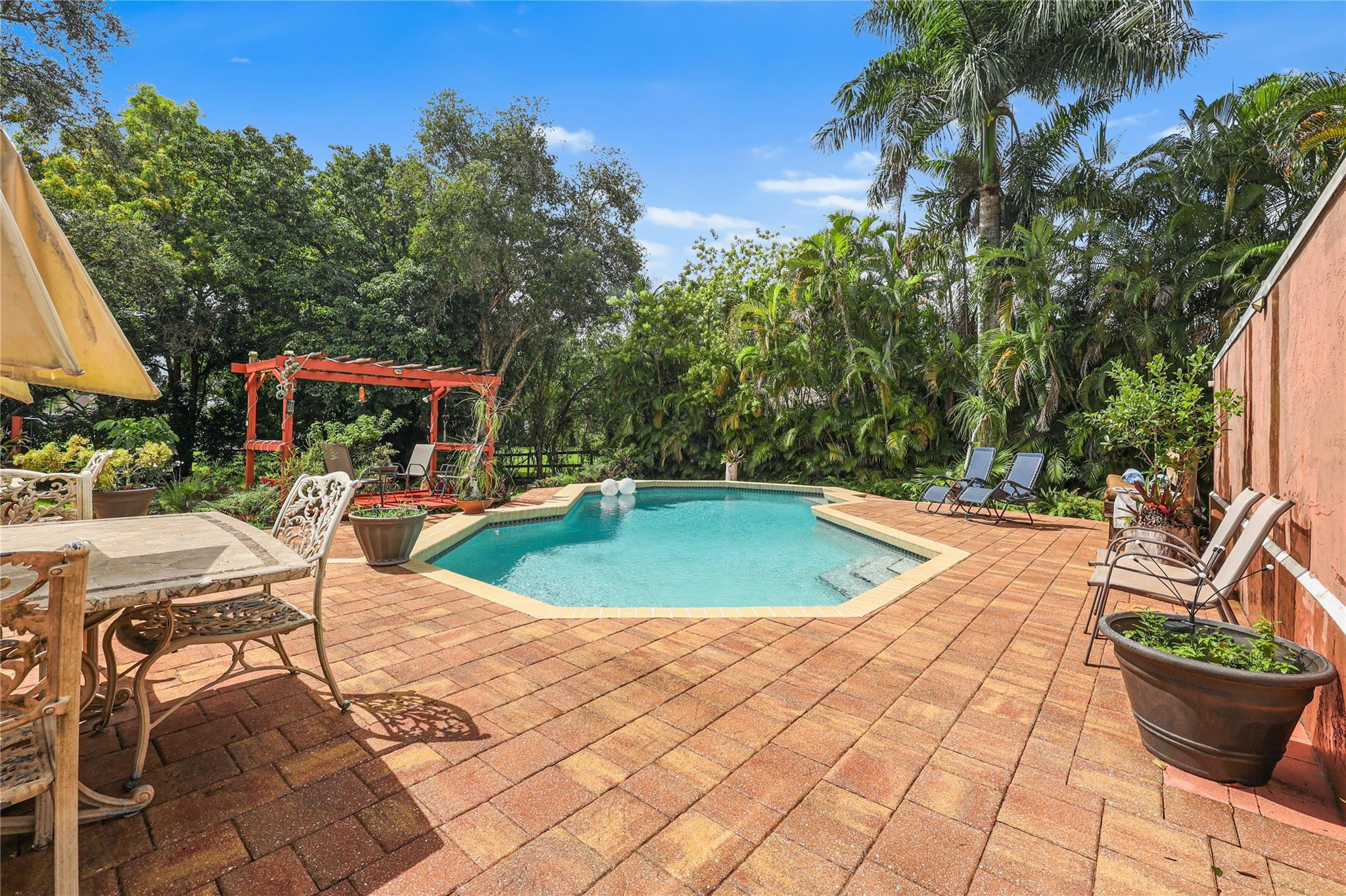 LAKE MARANATHA ESTATES - Residential