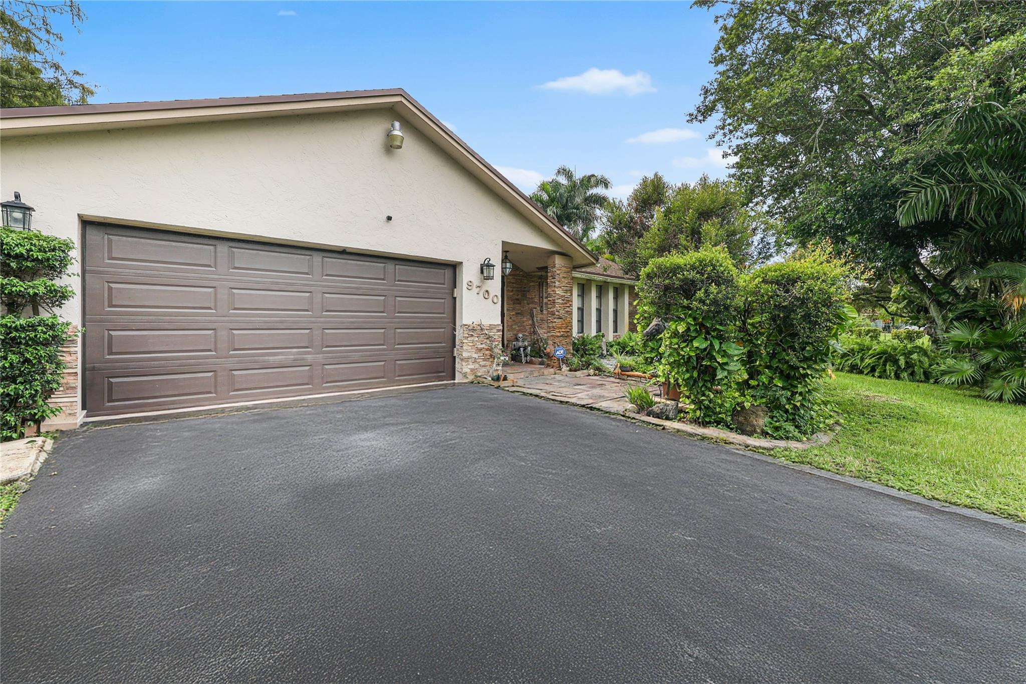 LAKE MARANATHA ESTATES - Residential