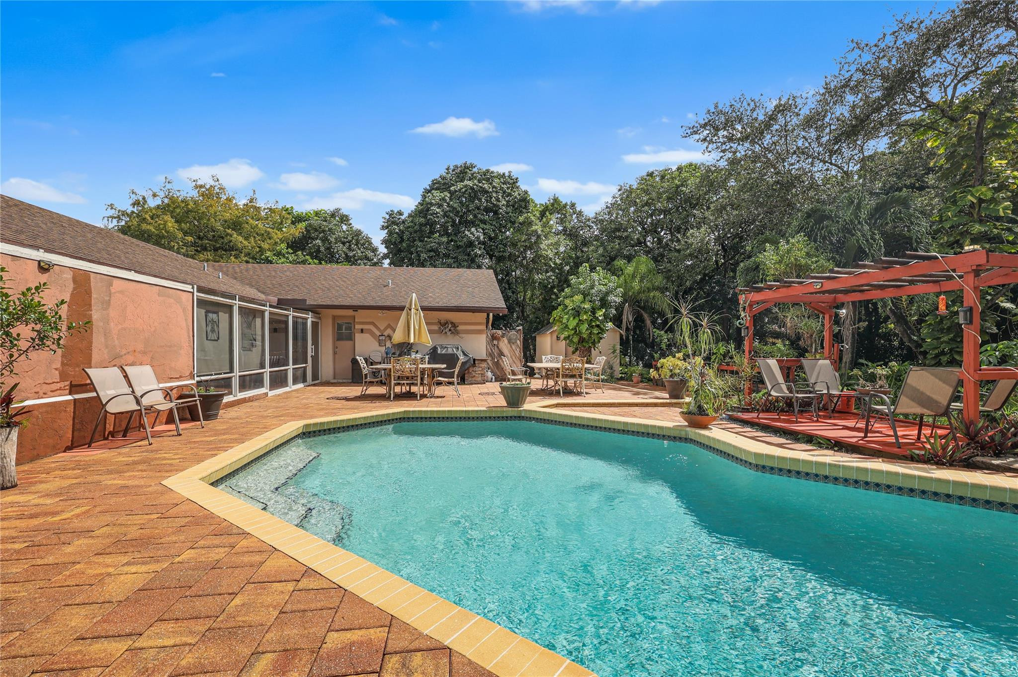 LAKE MARANATHA ESTATES - Residential
