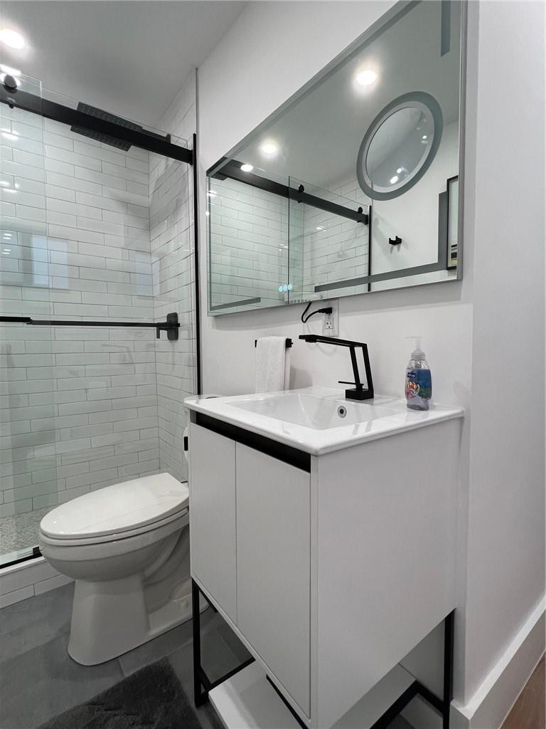 Riverside Add Amd 1-13 B - Residential Lease
