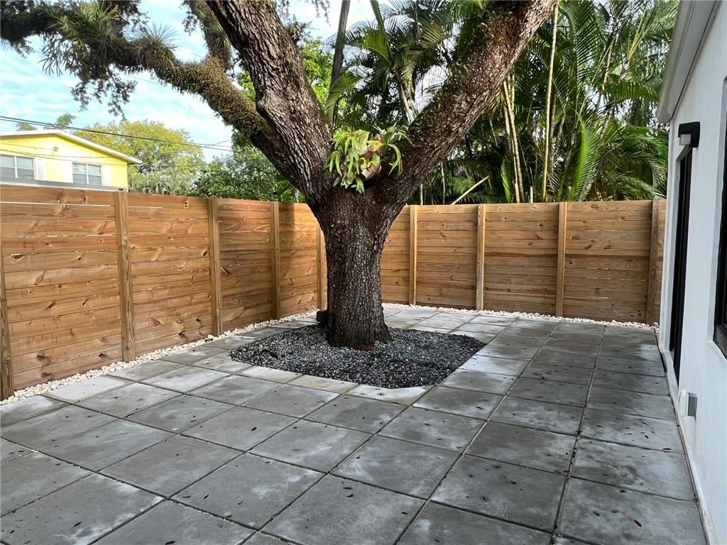 Riverside Add Amd 1-13 B - Residential Lease