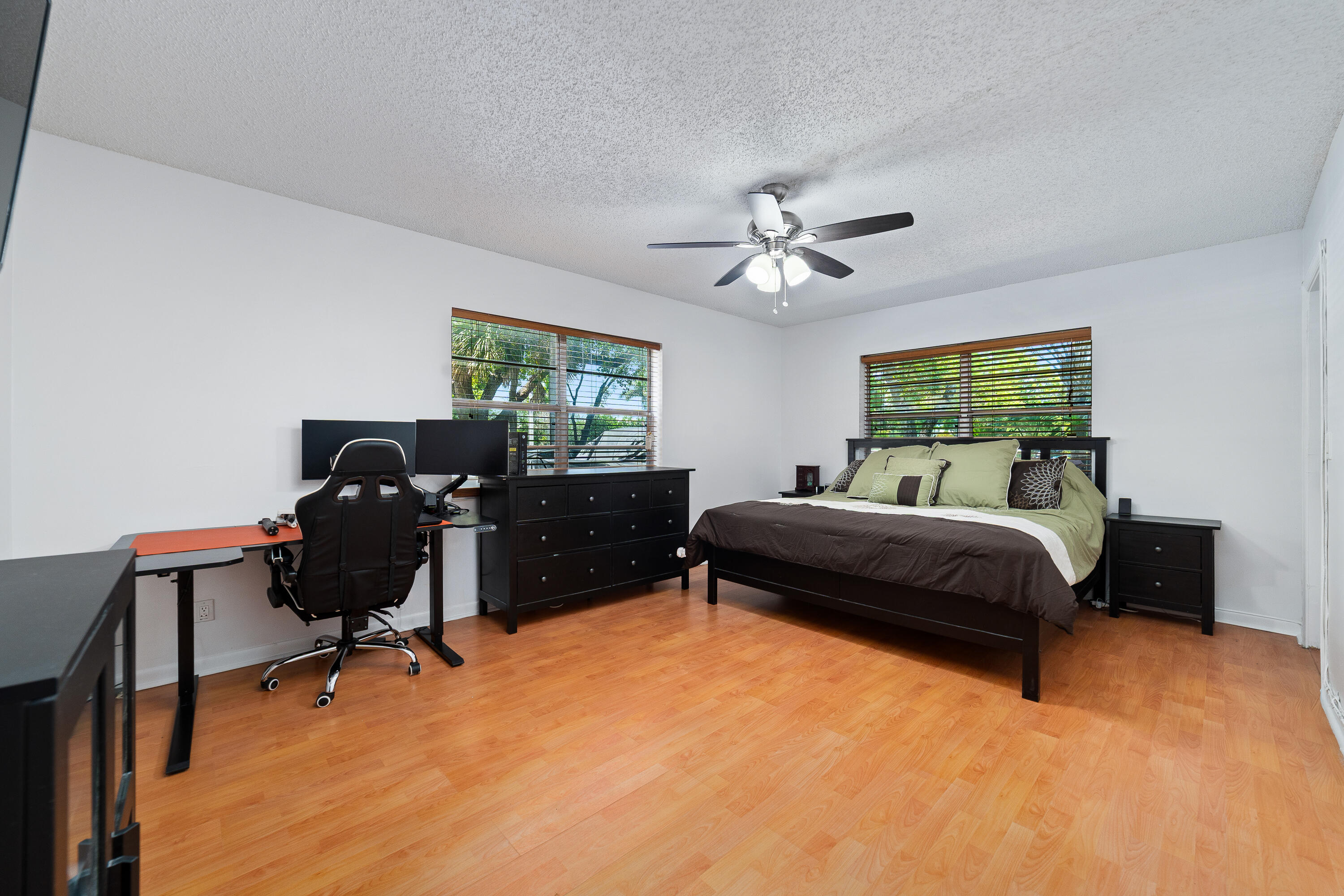 OXFORD CONDO - Residential