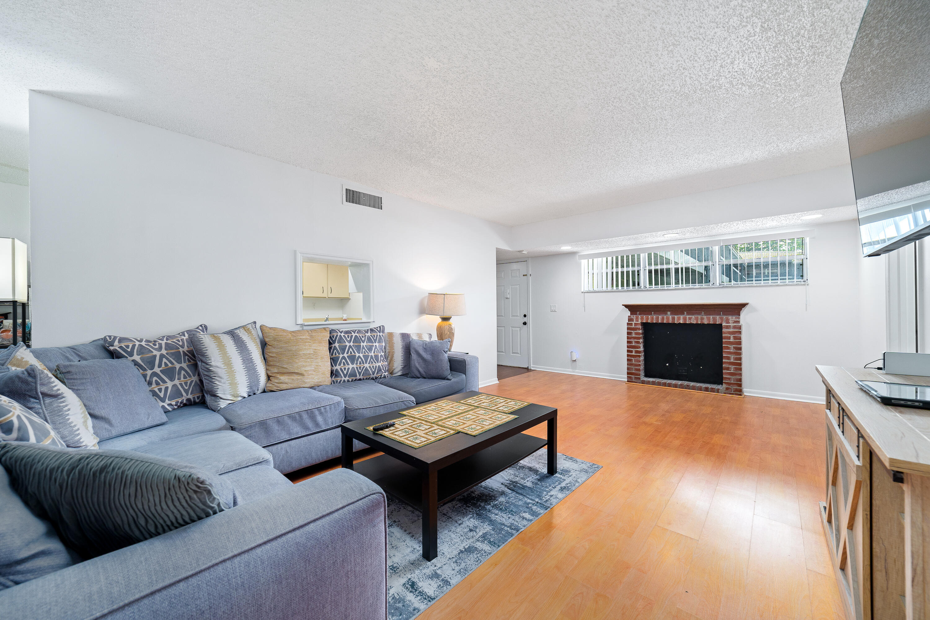 OXFORD CONDO - Residential