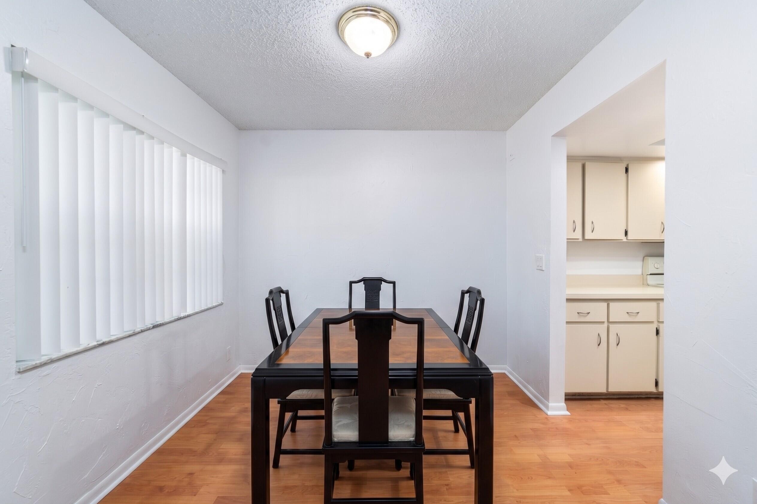 OXFORD CONDO - Residential