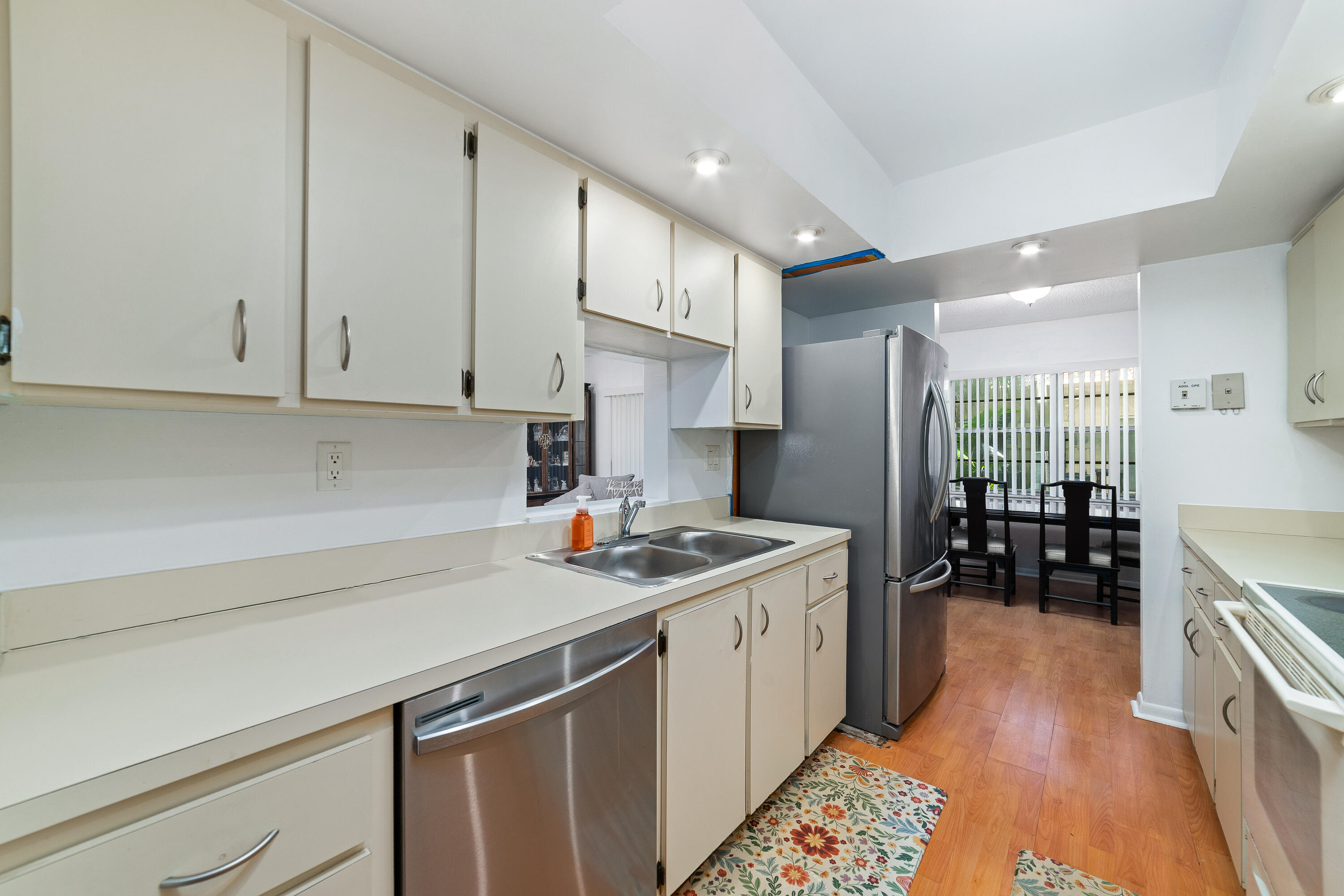OXFORD CONDO - Residential