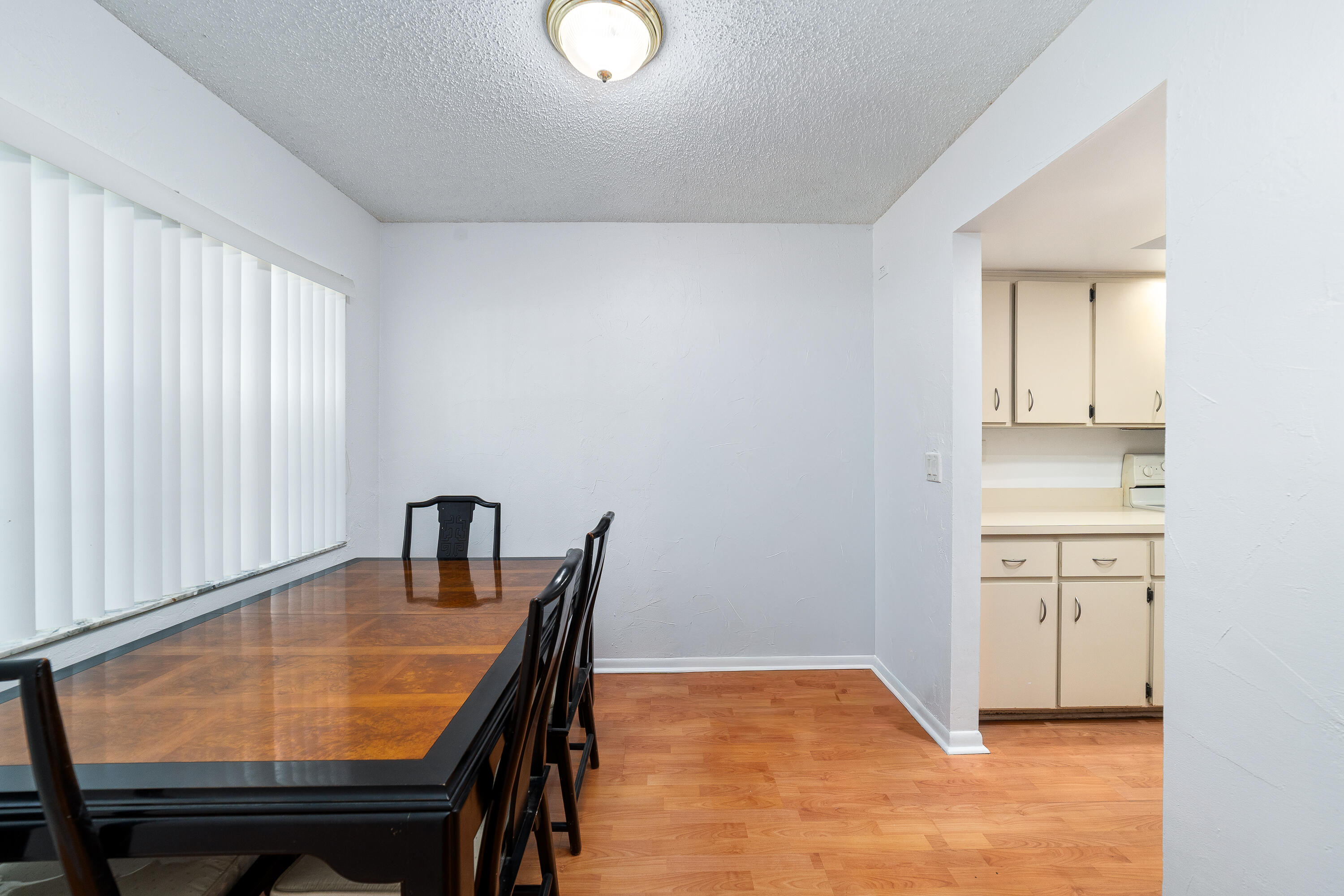 OXFORD CONDO - Residential