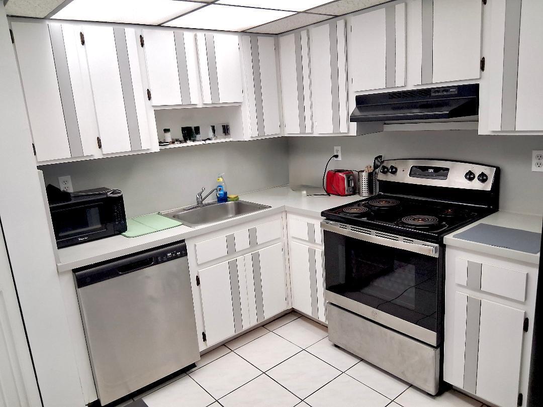 PARKVIEW PLAZA CONDO - Residential